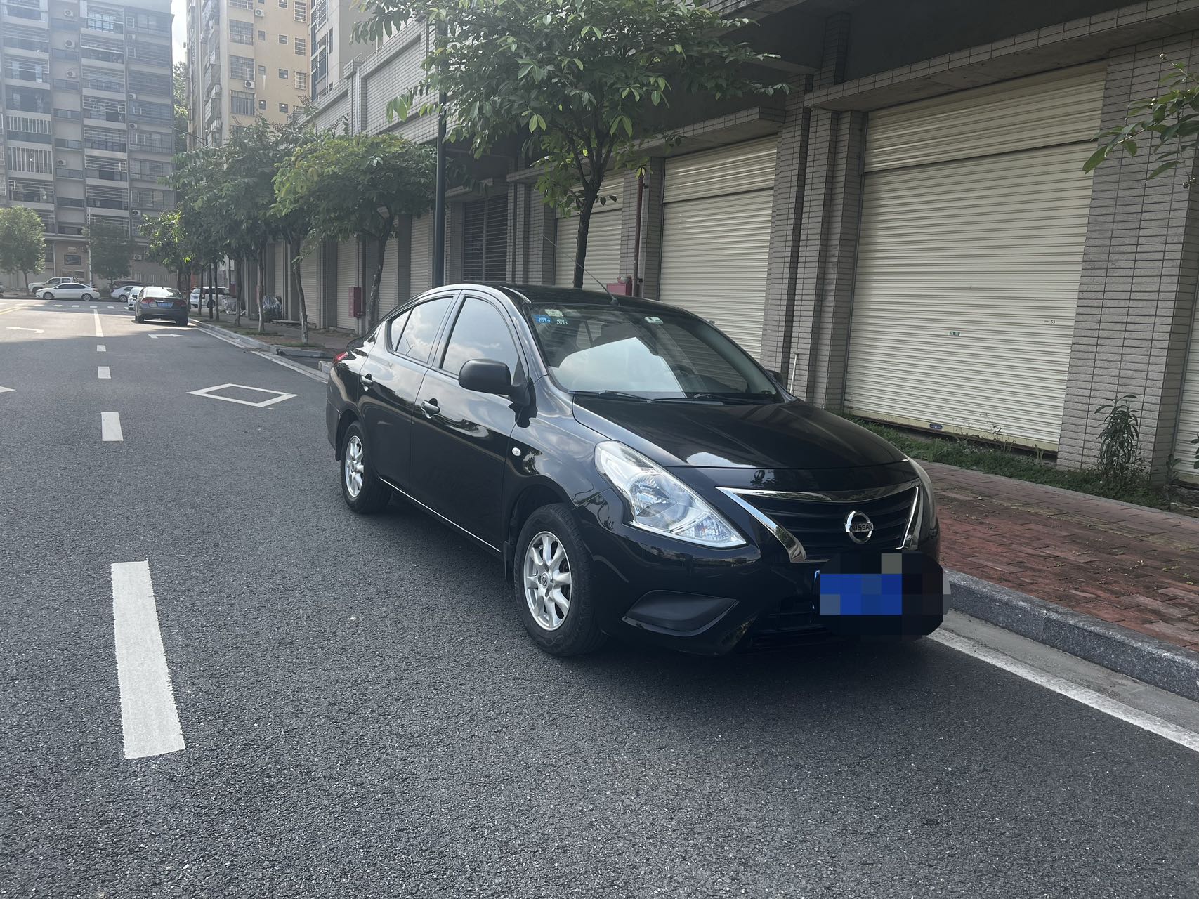 Nissan Sunny 2015 汽车图片 