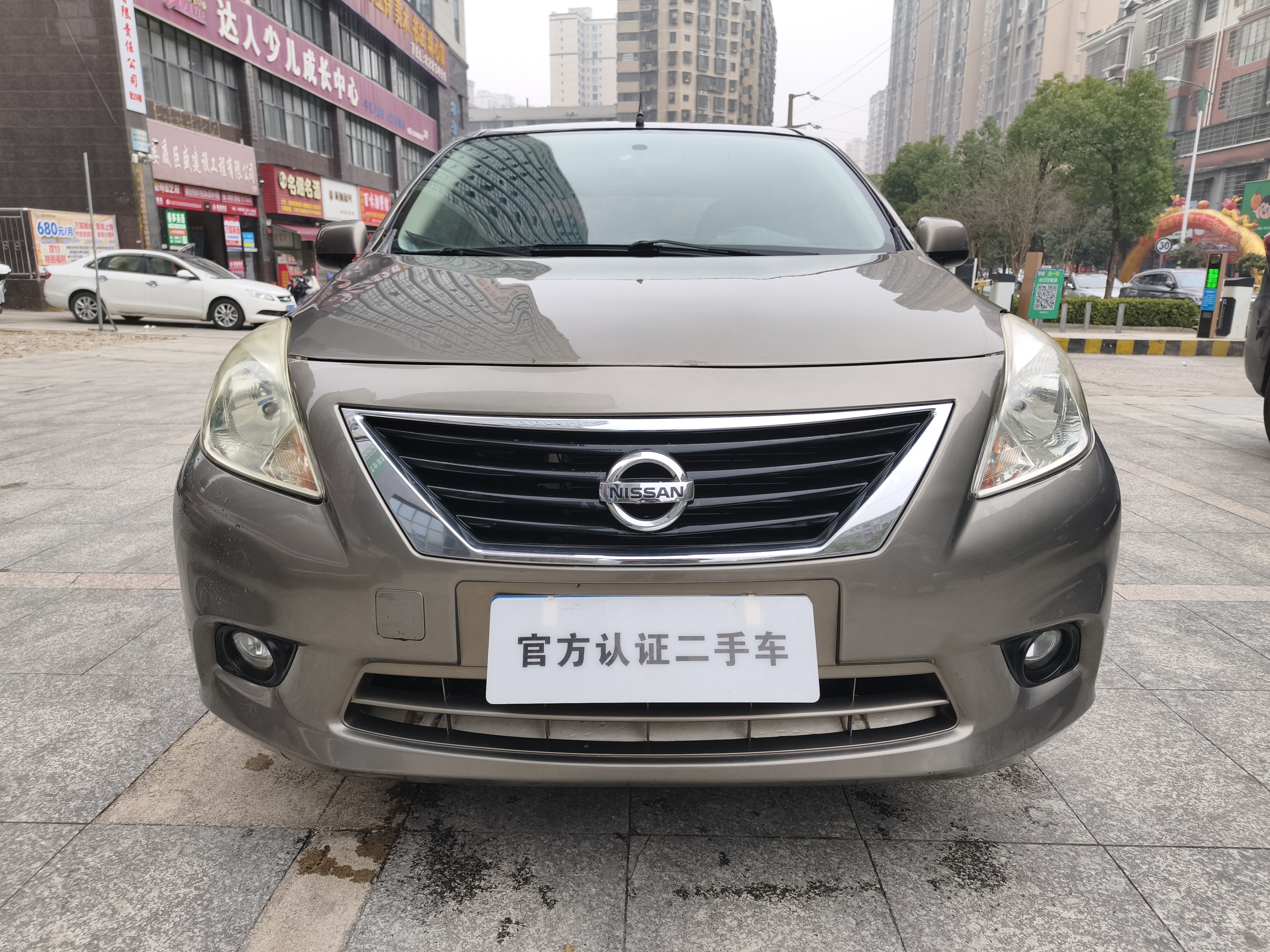 Nissan Sunny 2014 汽车图片 