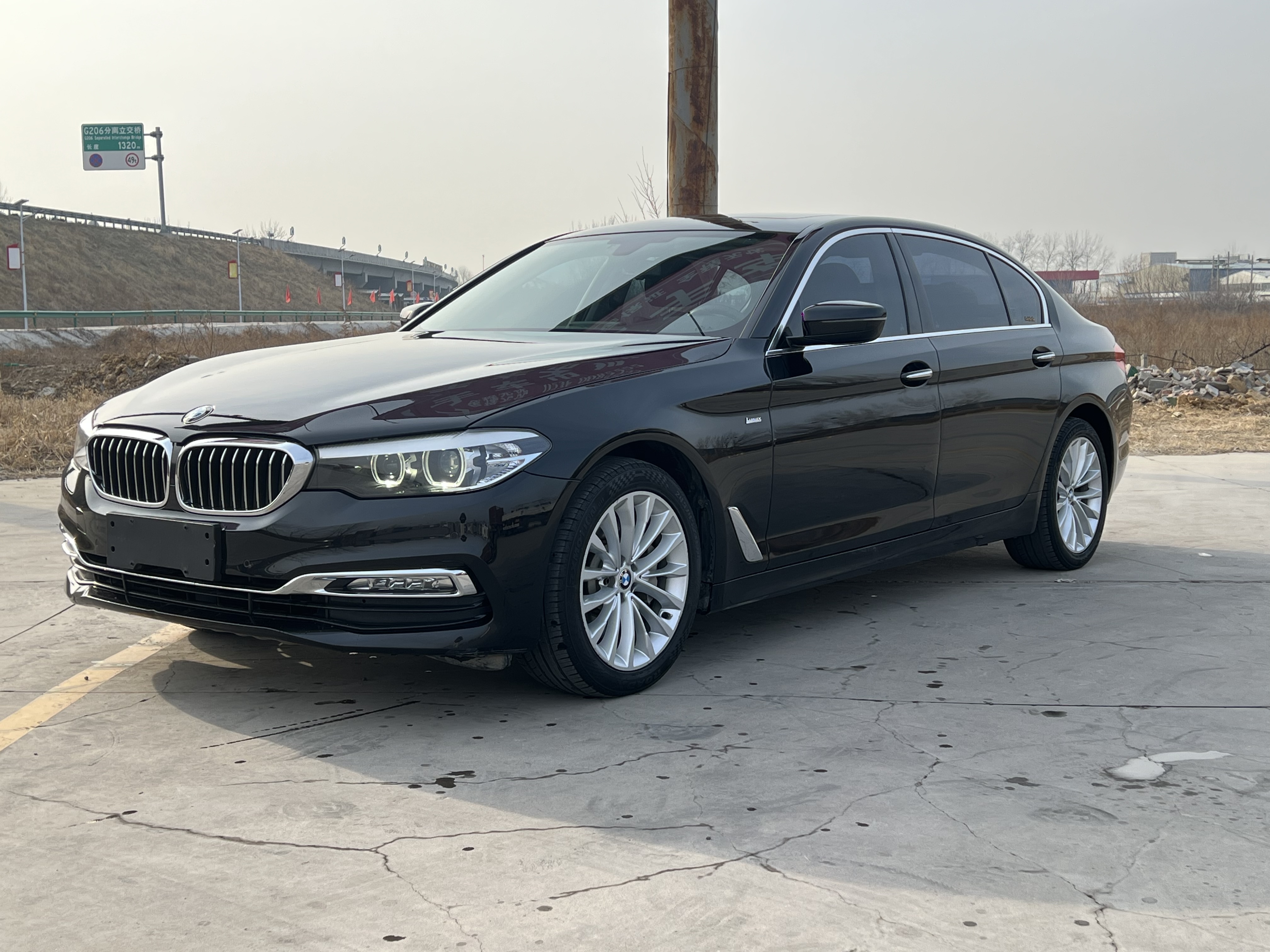 BMW 5 Series 2018 BMW 5 Series 2018 car image
