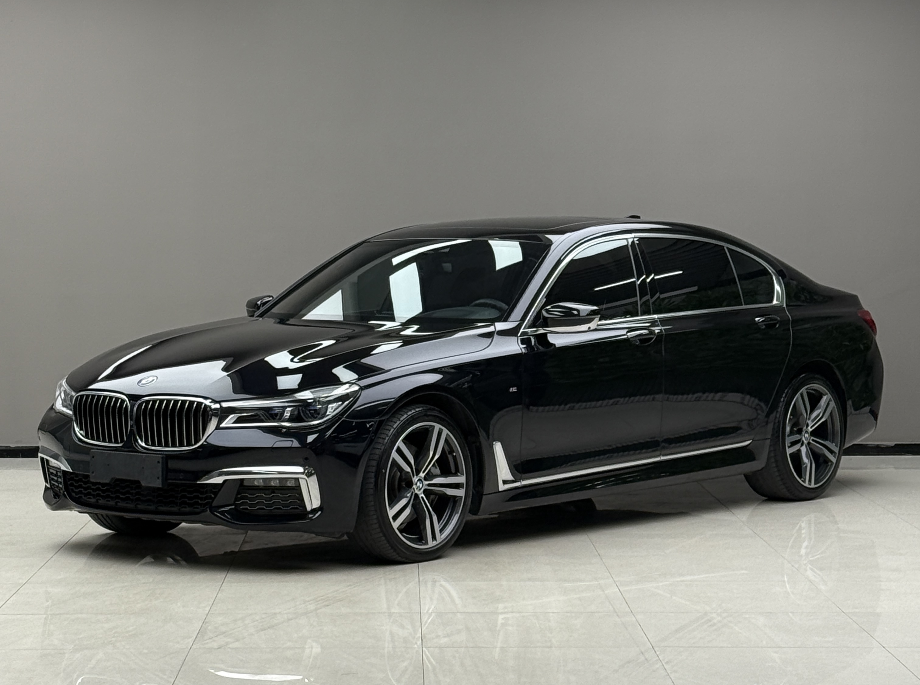 BMW 7 Series 2019 car image 