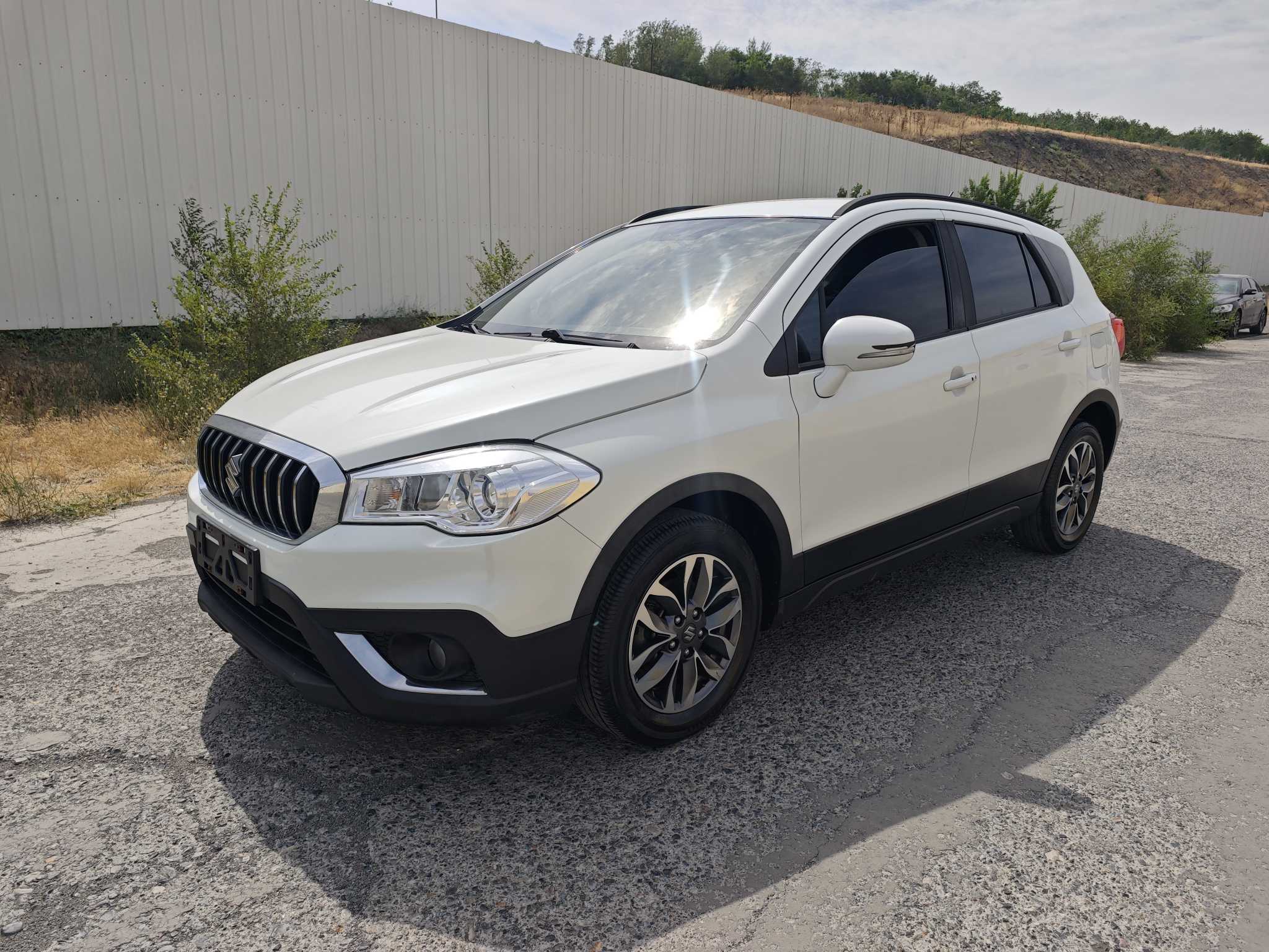 Suzuki SX4 S-CROSS 2018 汽车图片 