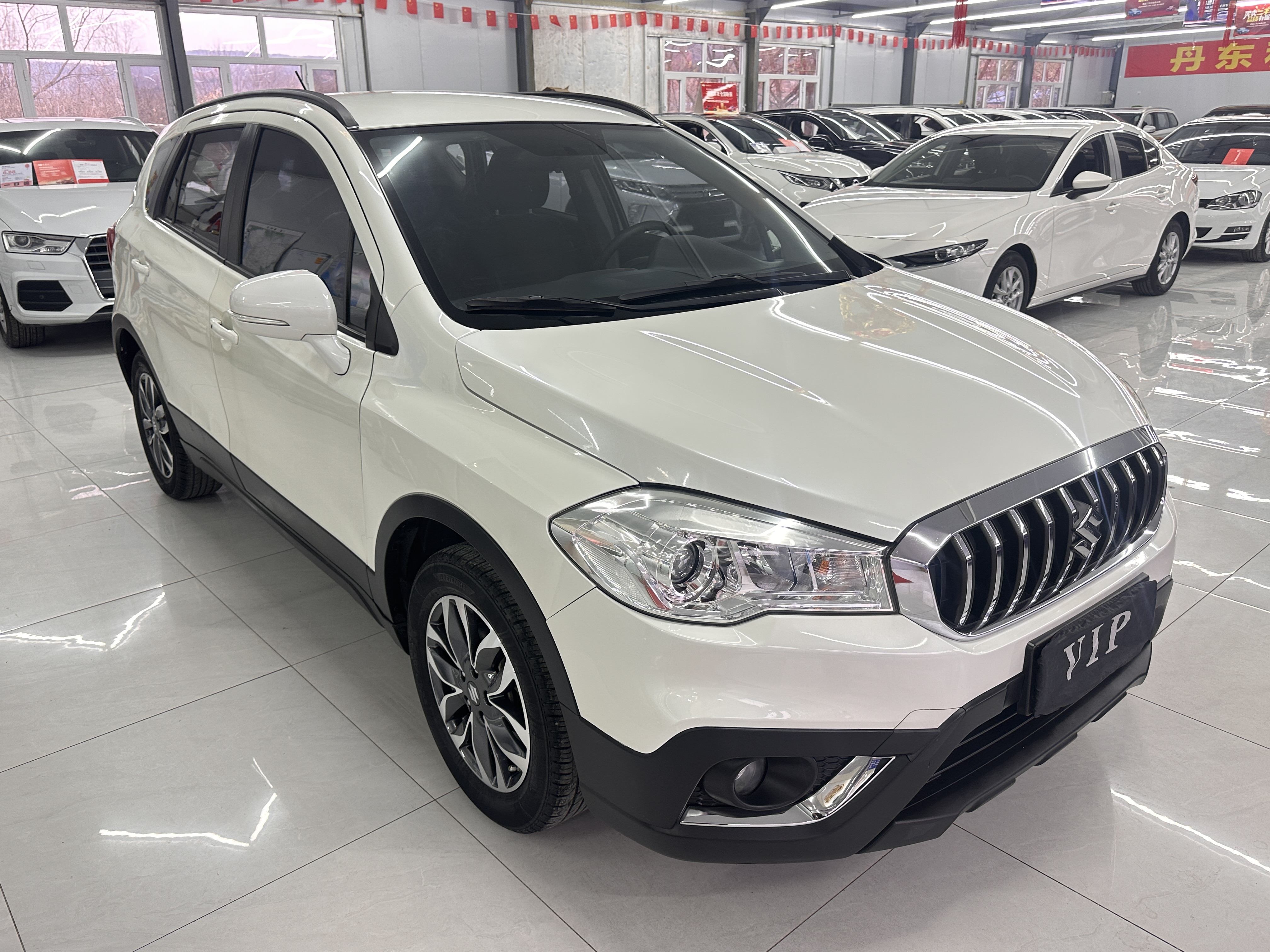 Suzuki SX4 S-CROSS 2019 汽车图片 