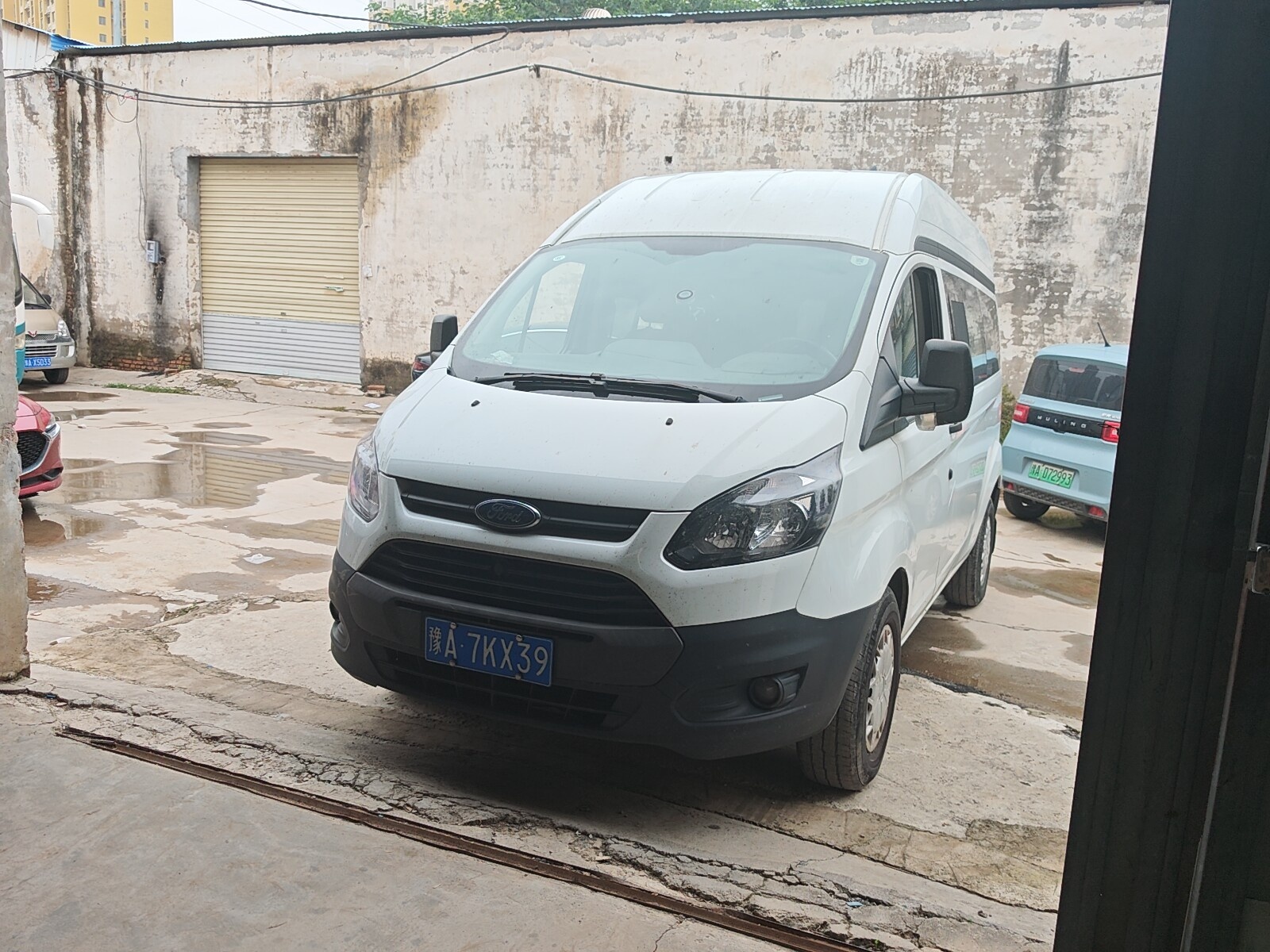Ford Transit T8 2020 car image 