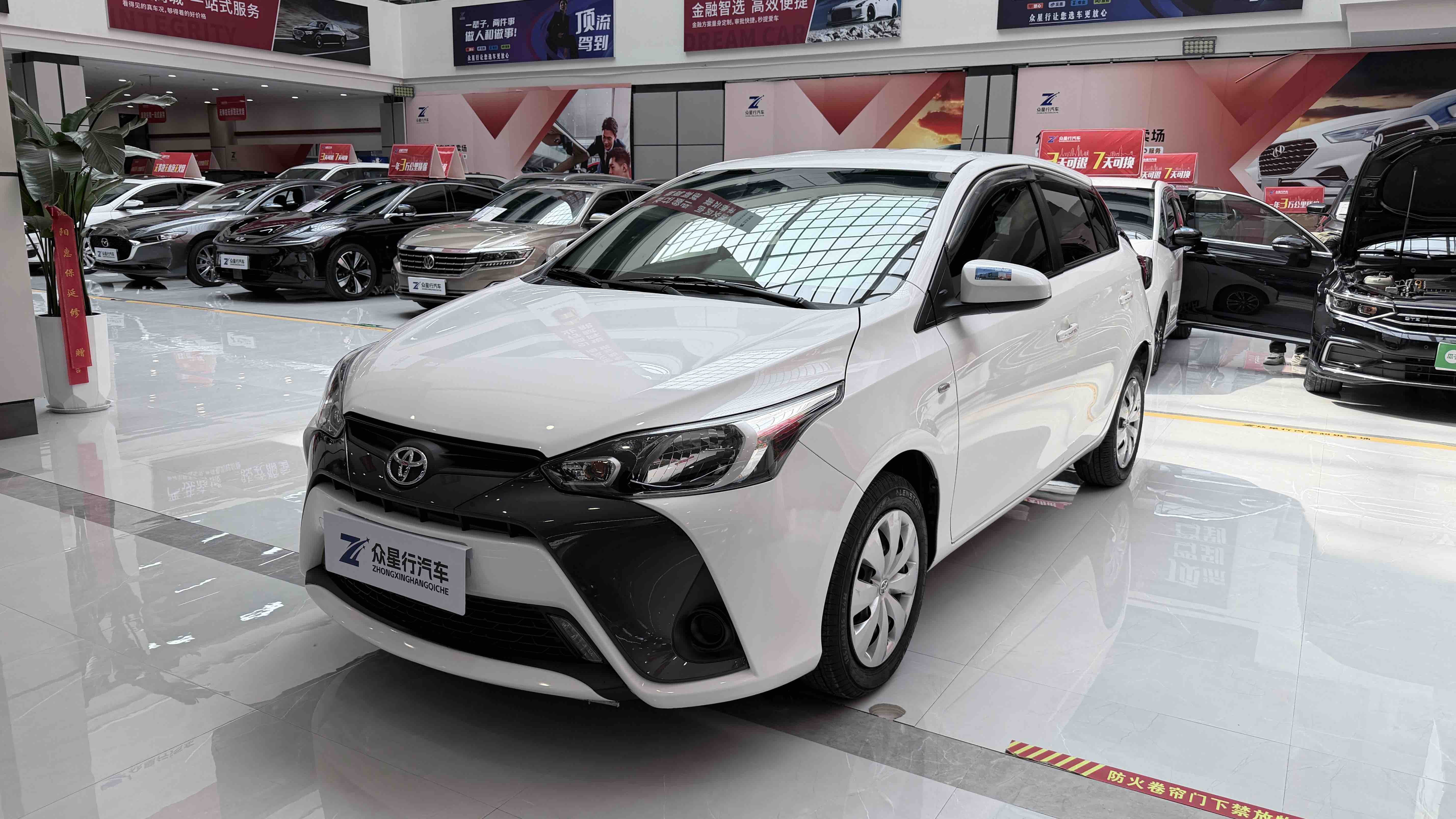 Yaris L Zhixuan 2017 Yaris L Zhixuan 2017 car image
