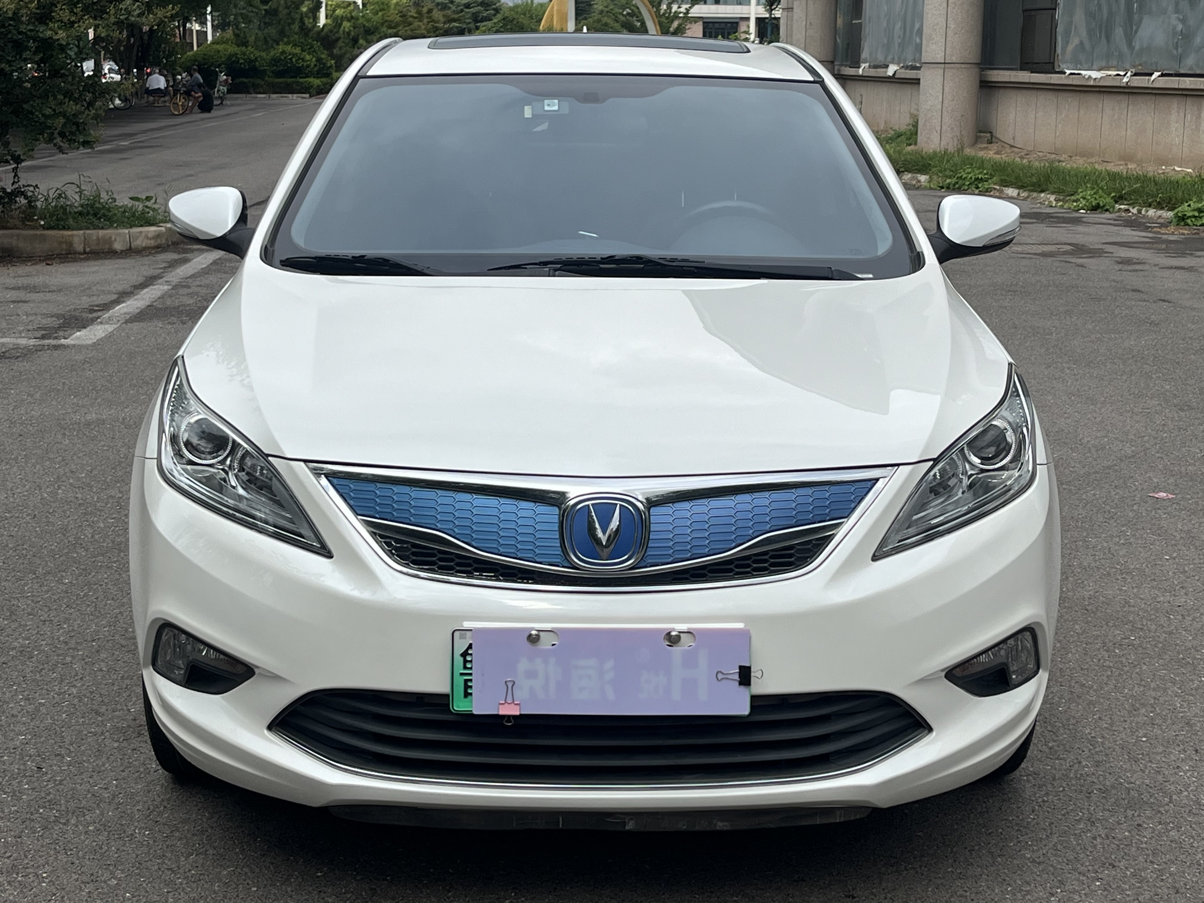 Changan Eado EV 2015 car image 