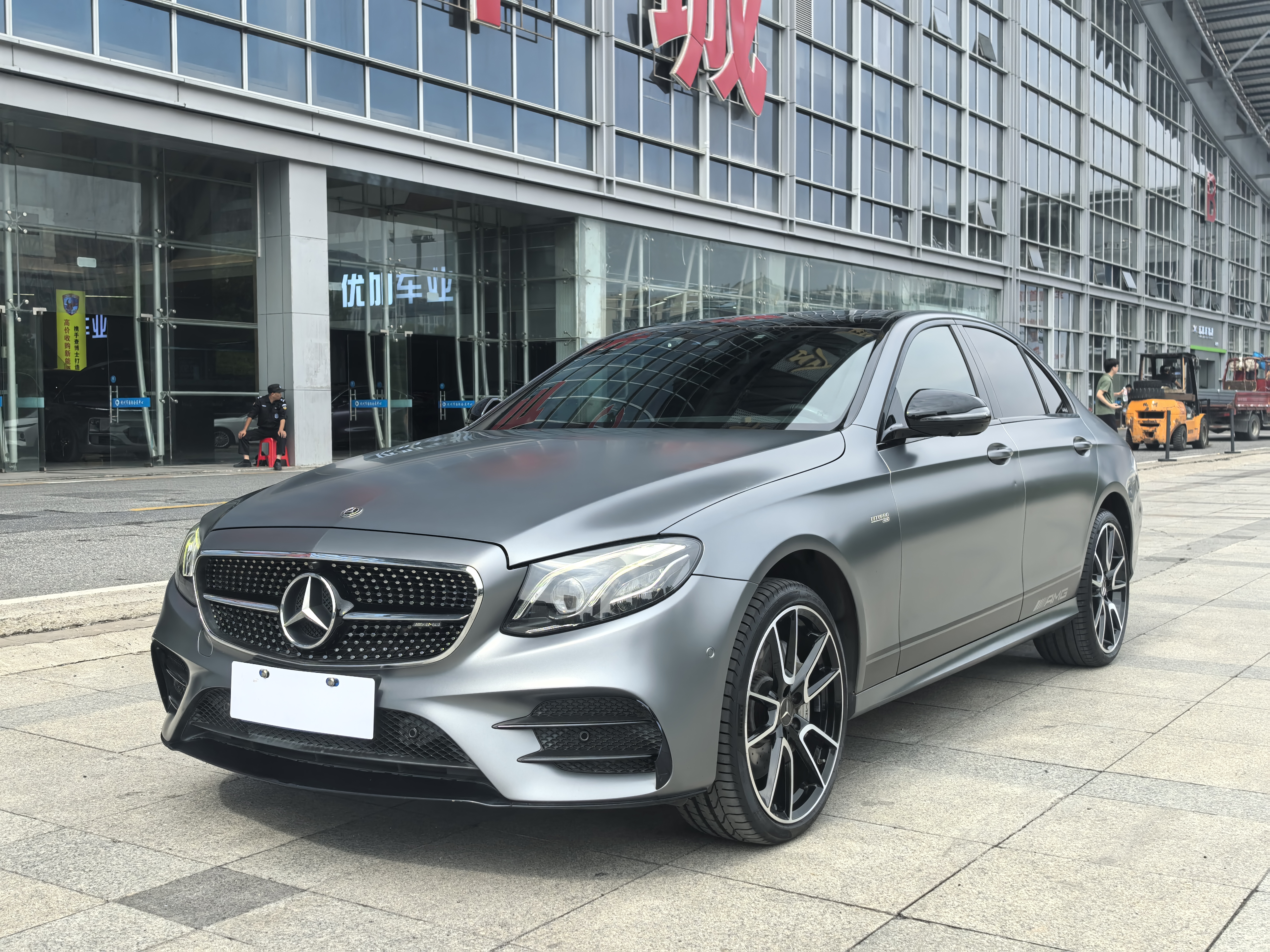 Mercedes-Benz E AMG 2017 immagine di auto 