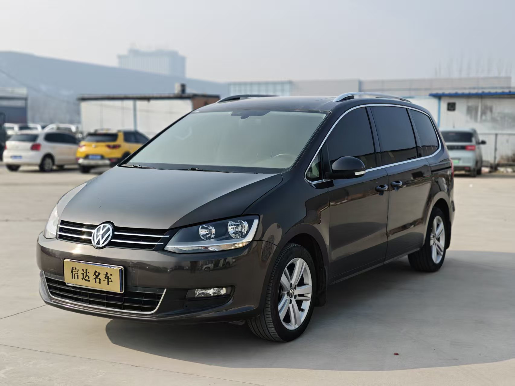 Volkswagen Sharan 2018 صورة سيارة 