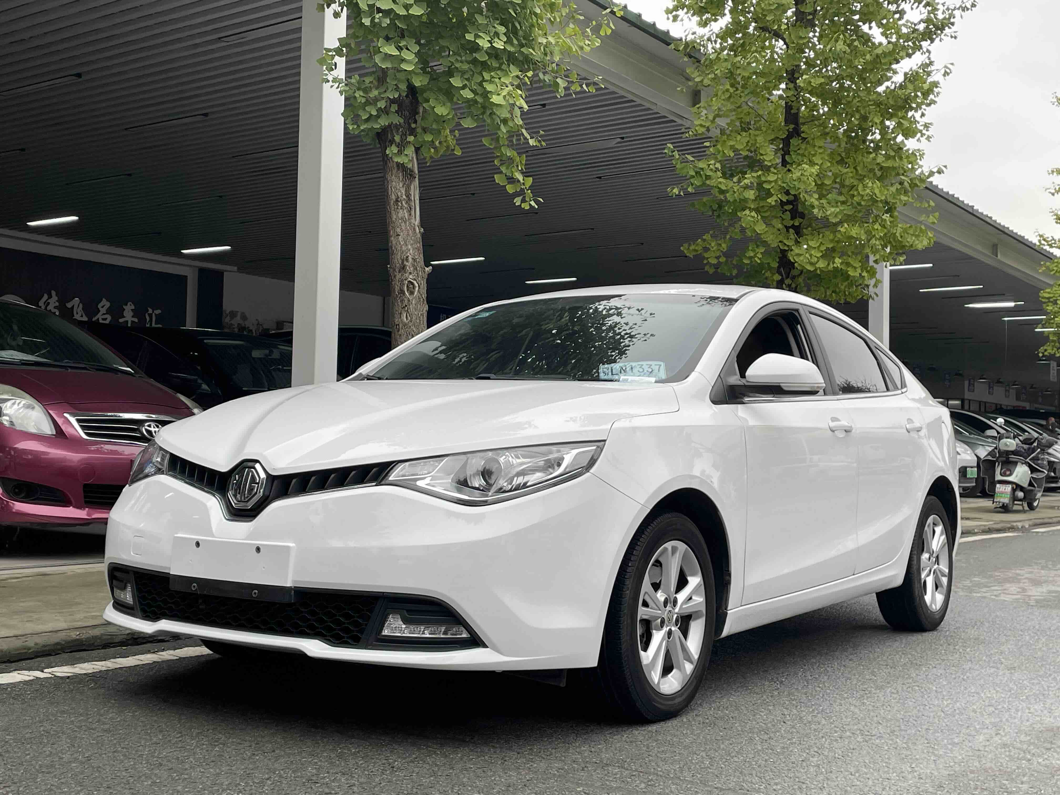 MG GT 2019 MG GT 2019 car image