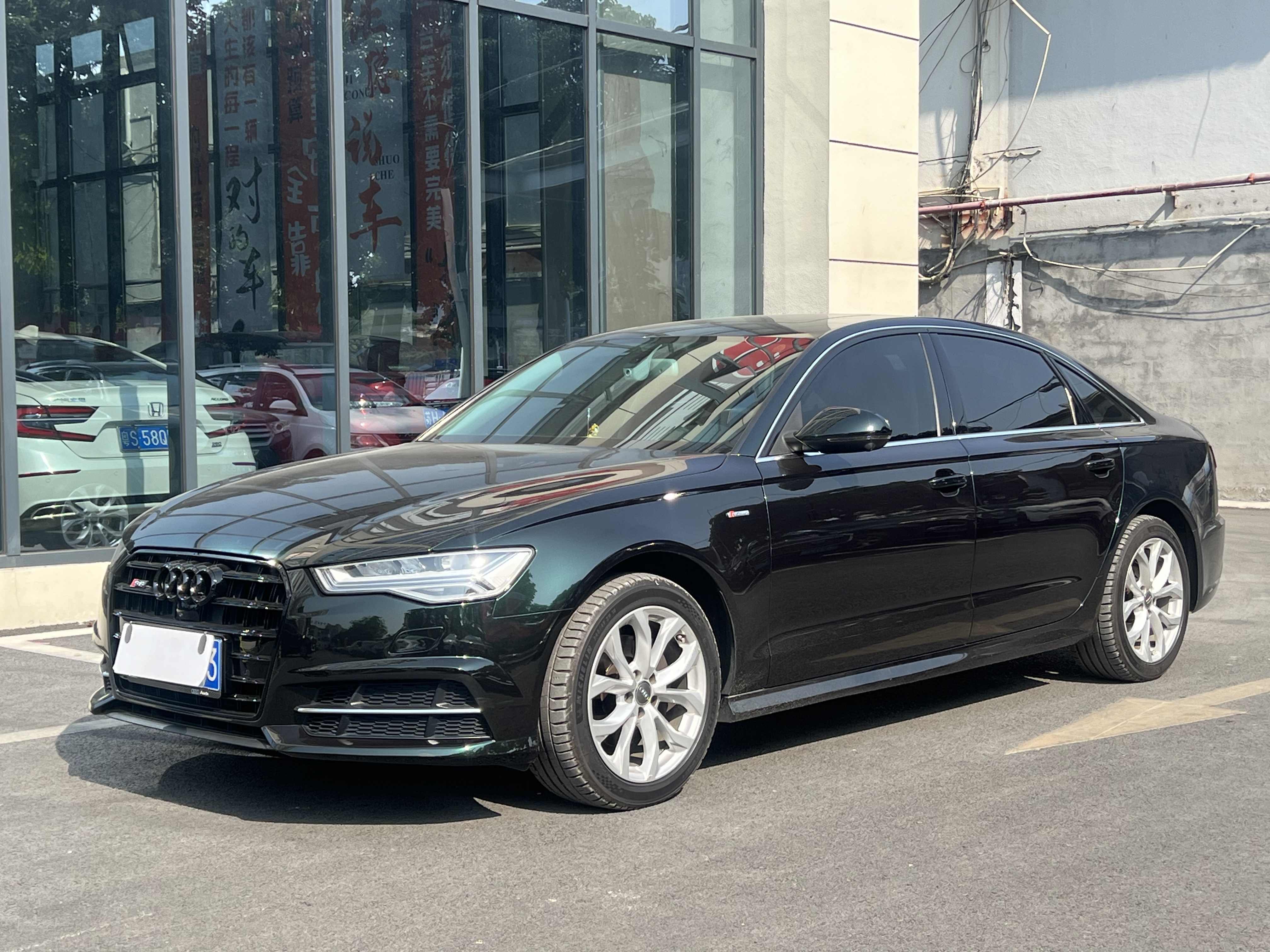 Audi A6L 2018 Audi A6L 2018 car image