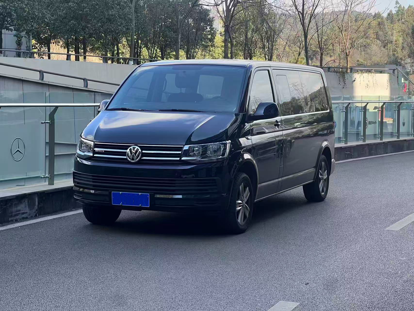 Volkswagen Caravelle 2018 Volkswagen Caravelle 2018 car image