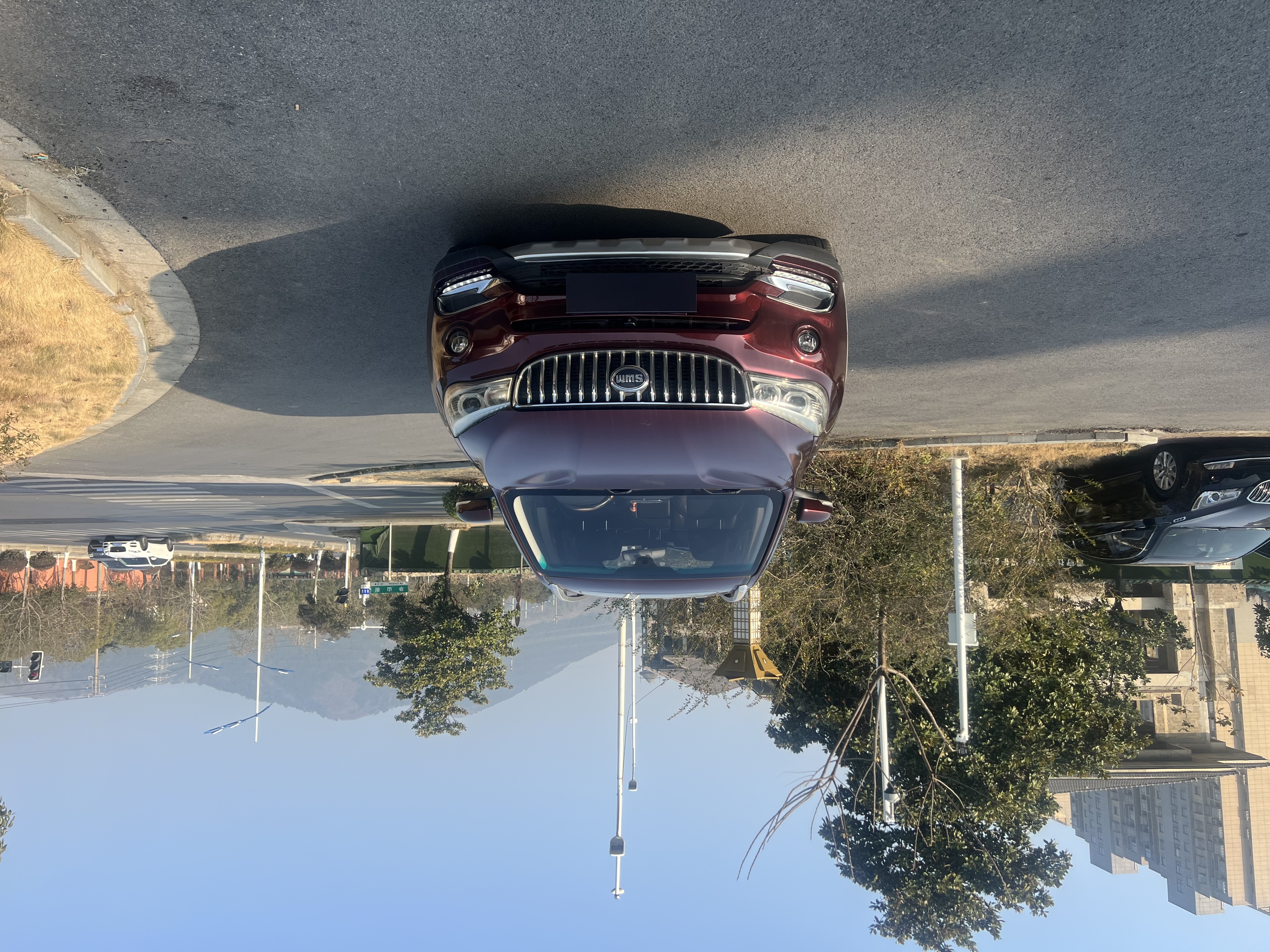 SWM X7 2019 SWM X7 2019 صورة سيارة