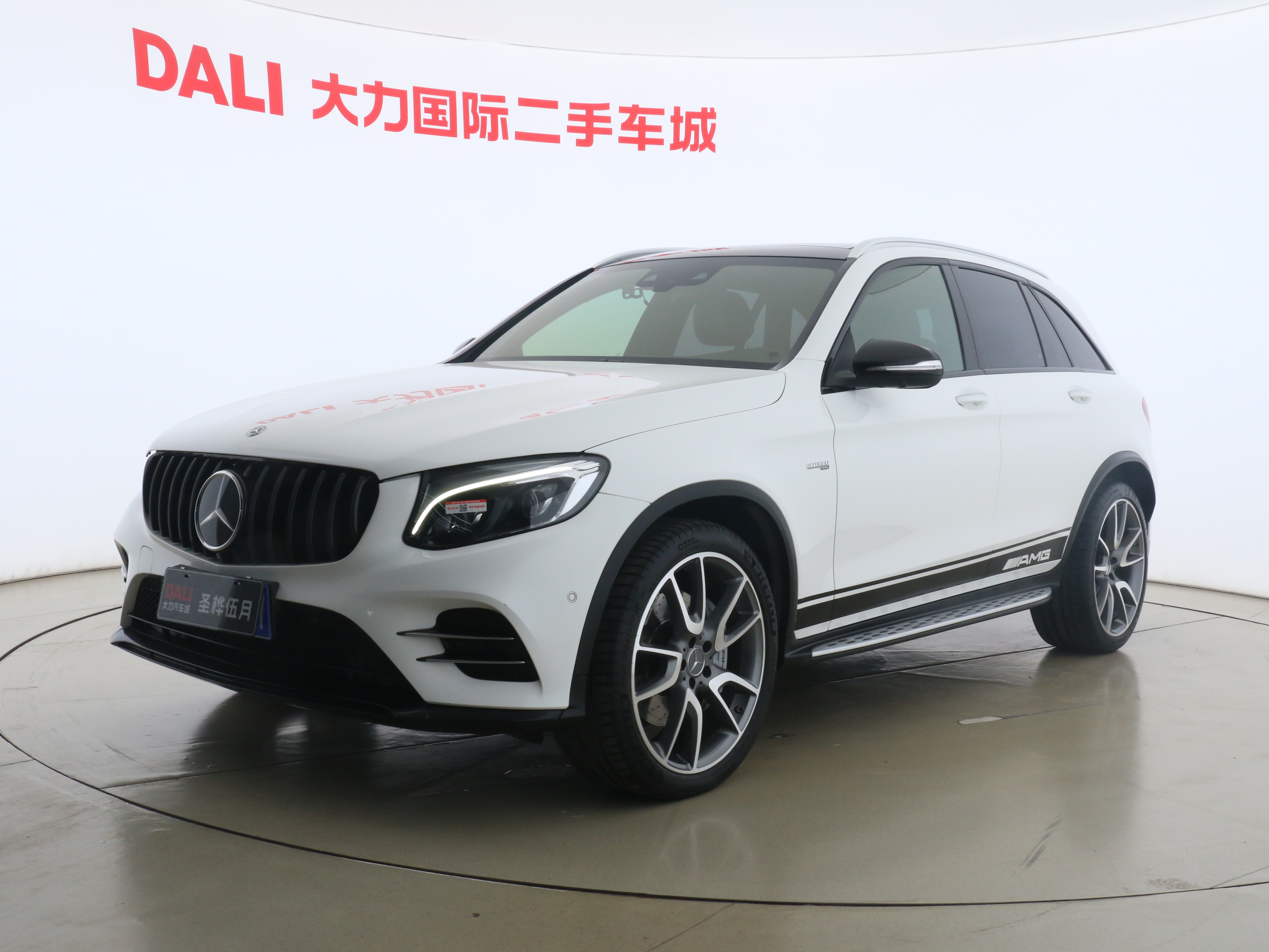 Mercedes-Benz GLC AMG 2018 immagine di auto 