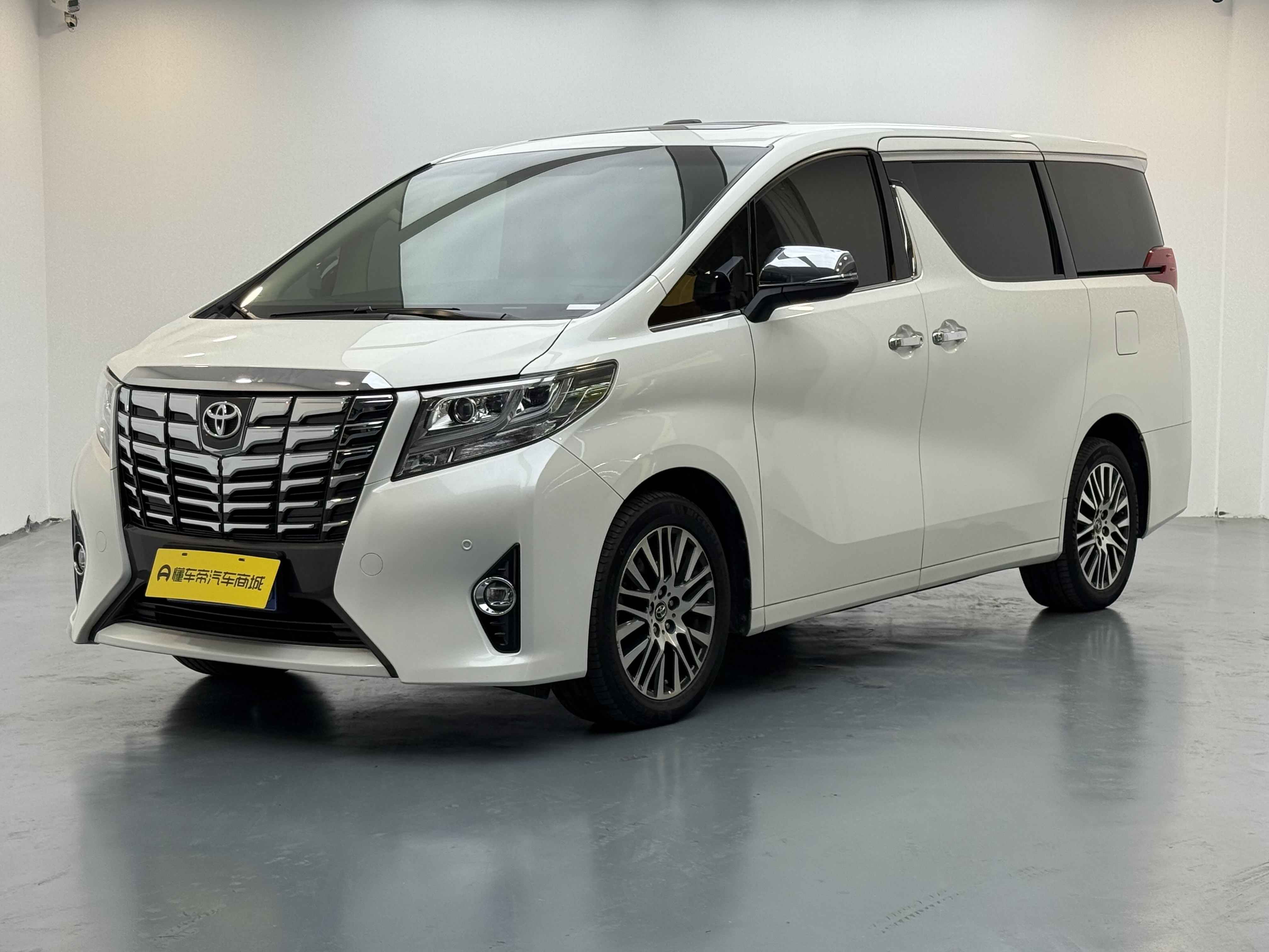 Toyota Alphard 2017 car image 