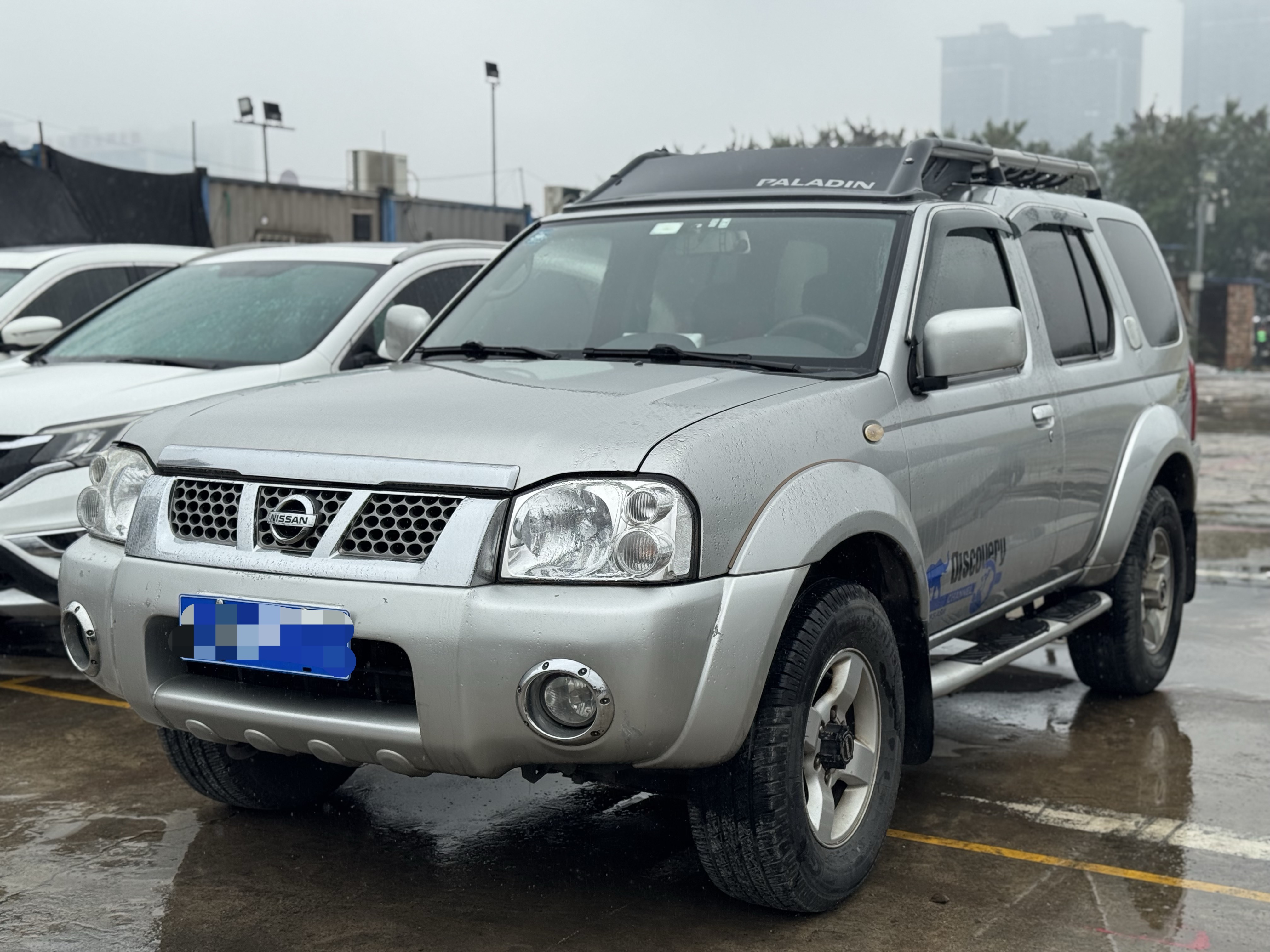Nissan Paladin 2011 汽车图片 