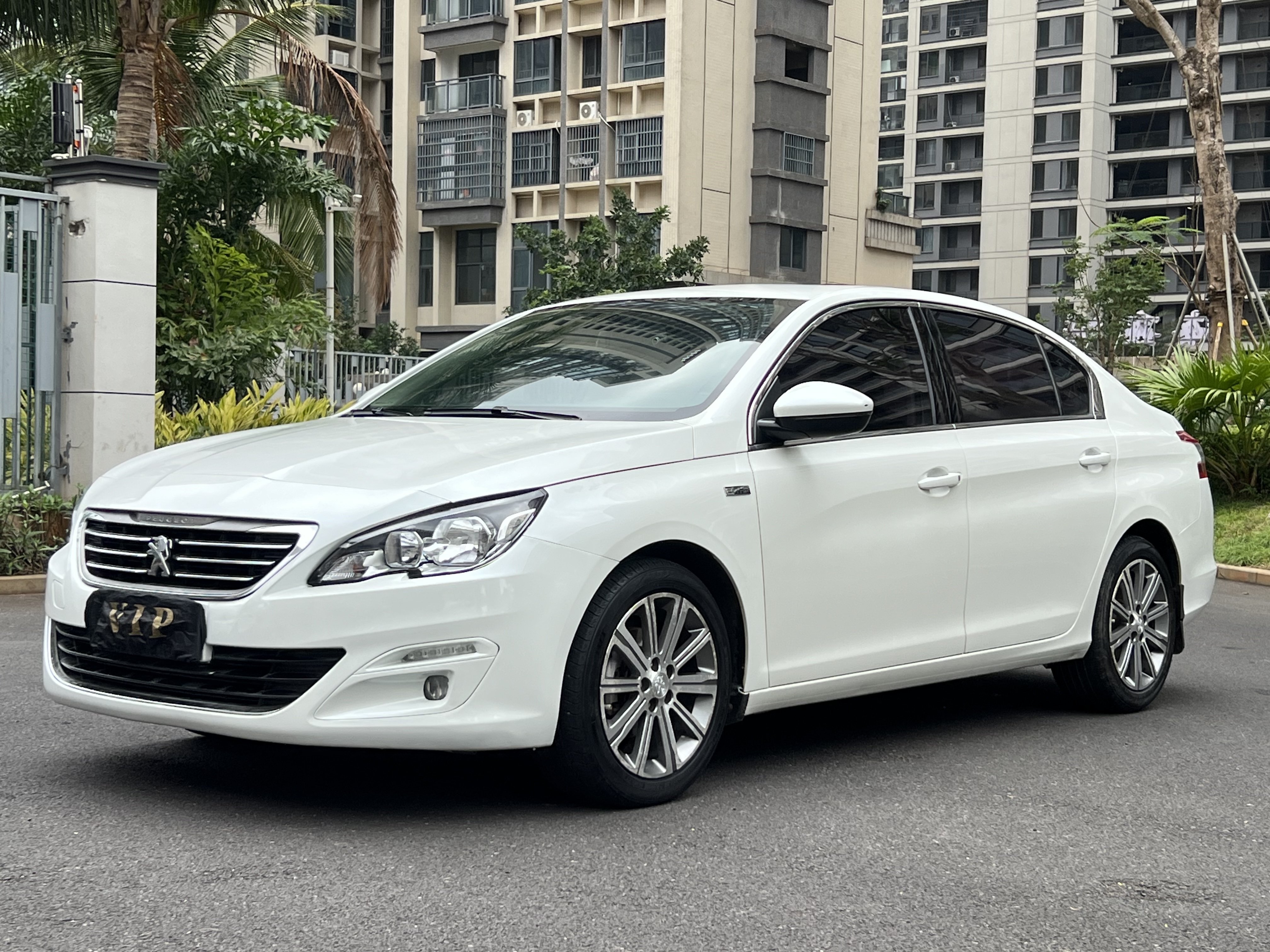 Peugeot 408 2017 car image 
