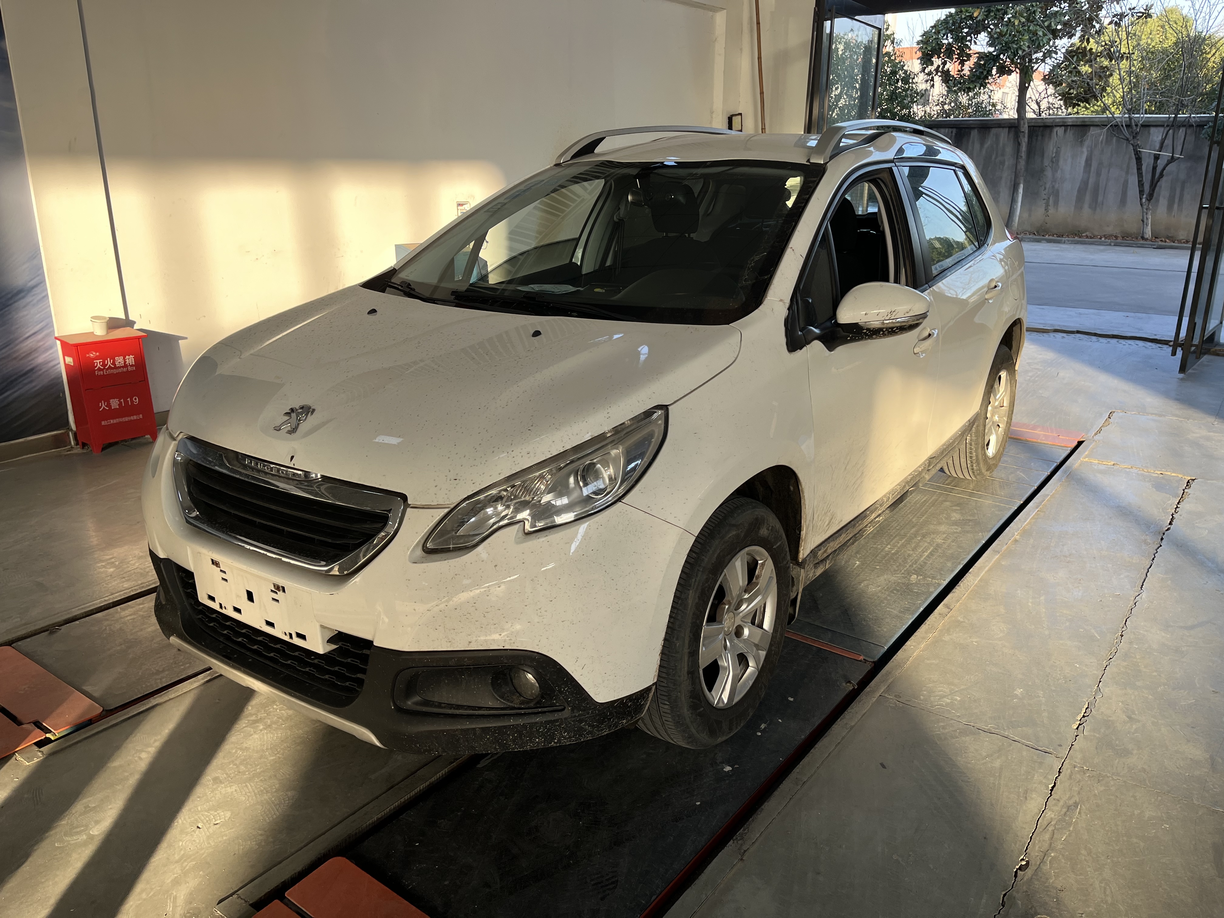 Peugeot 2016 Peugeot 2016 car image