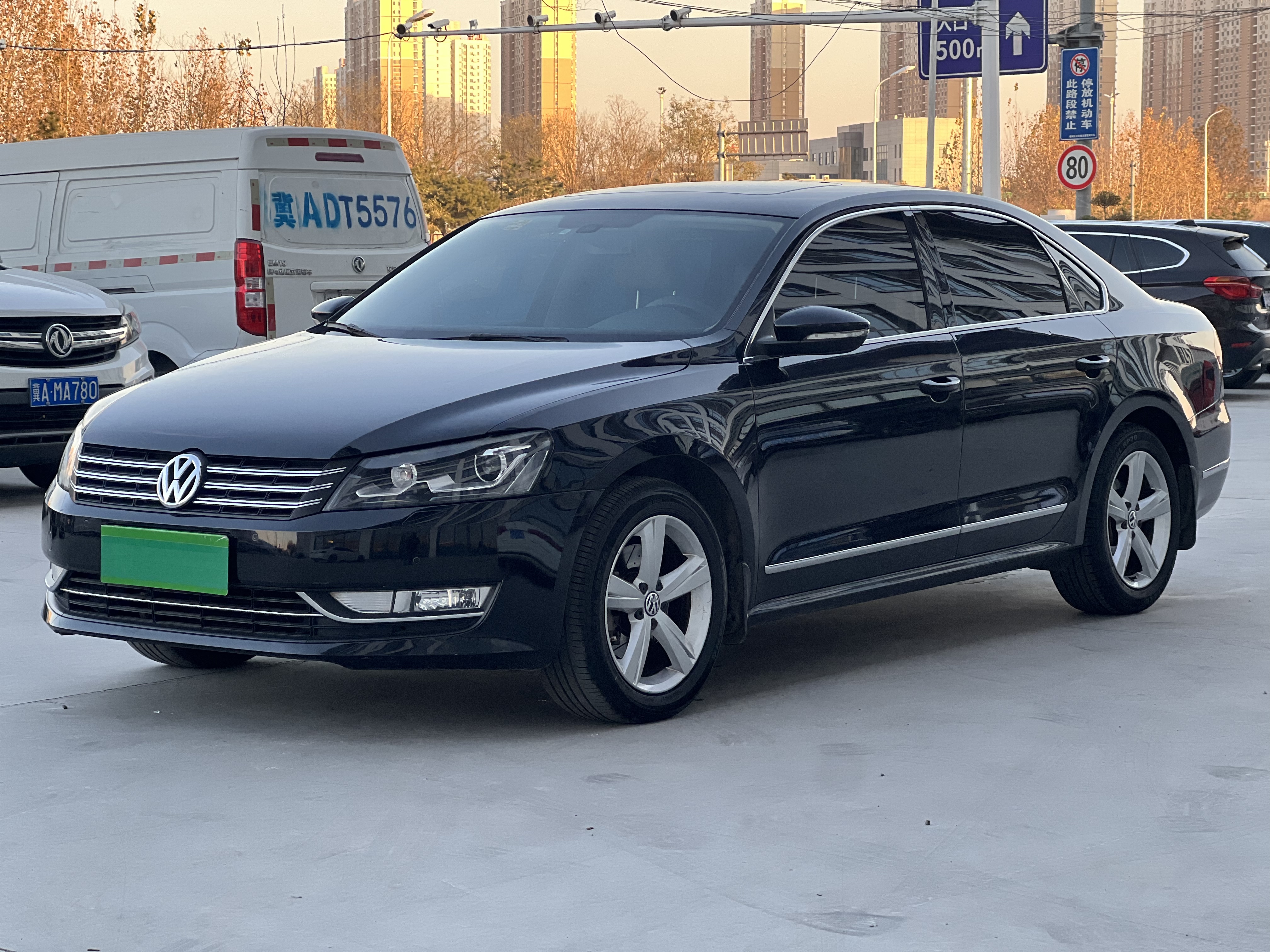 Volkswagen Passat 2014 car image 