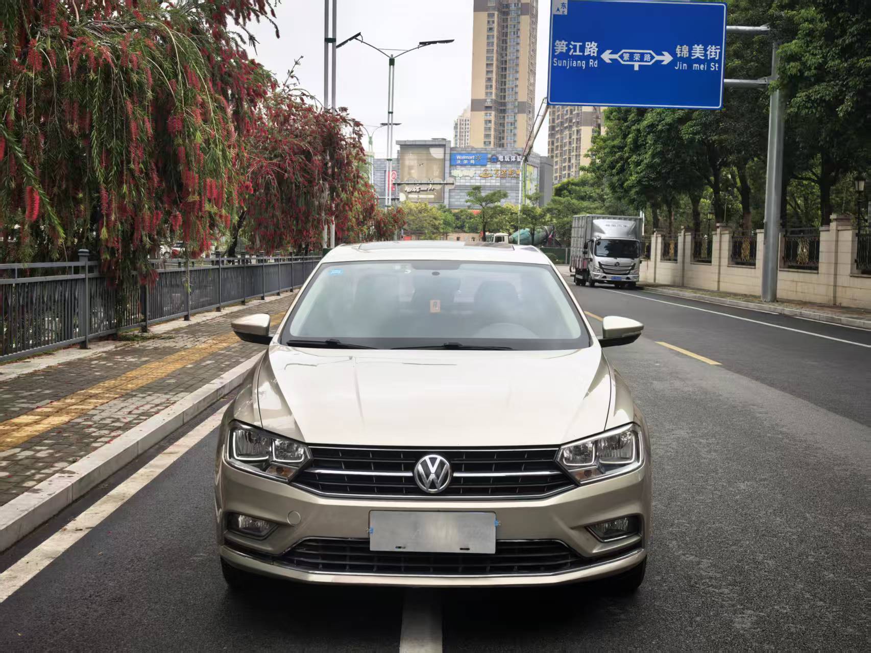 Volkswagen Bora 2017 car image 