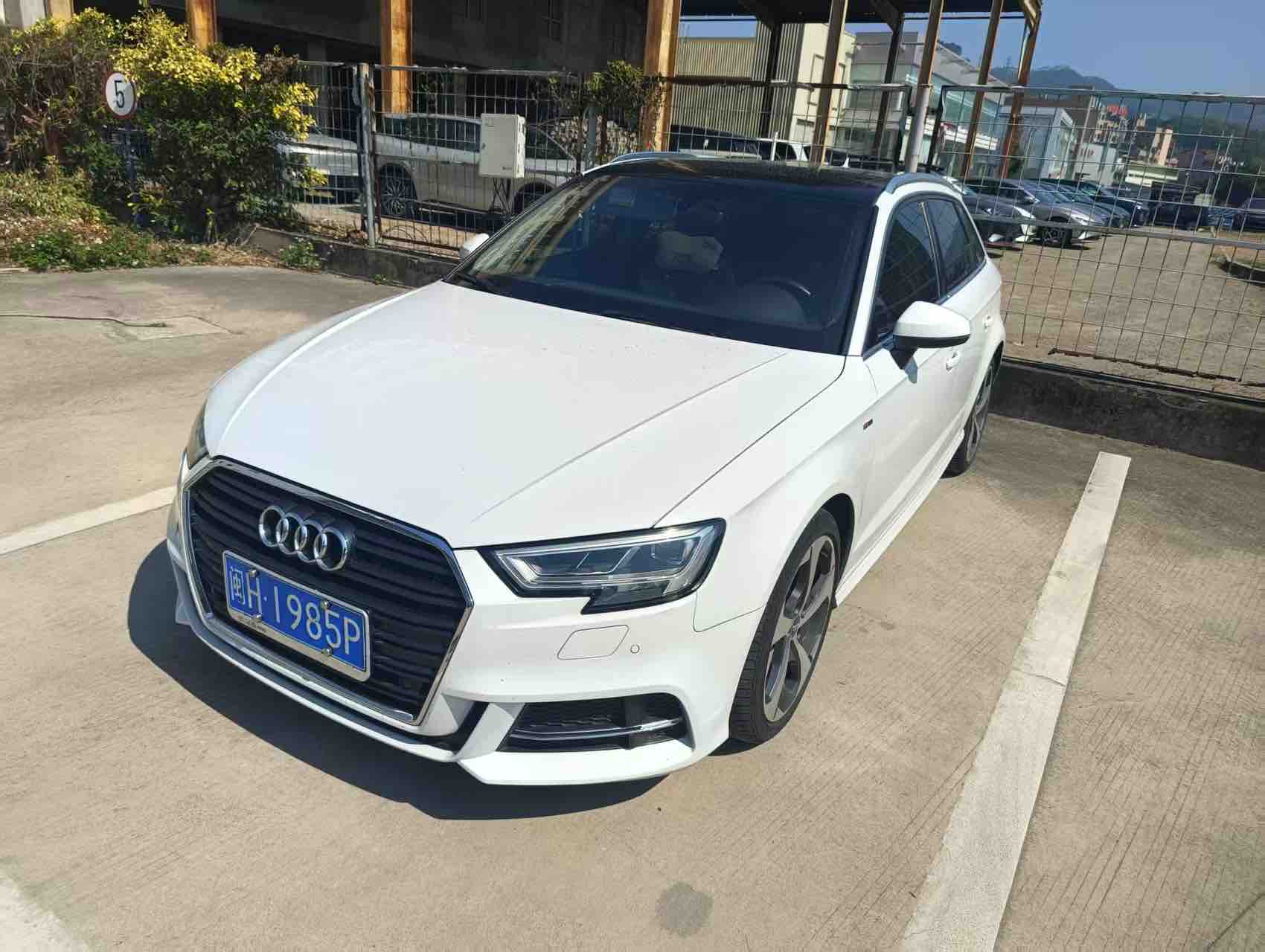 Audi A3 2018 car image 