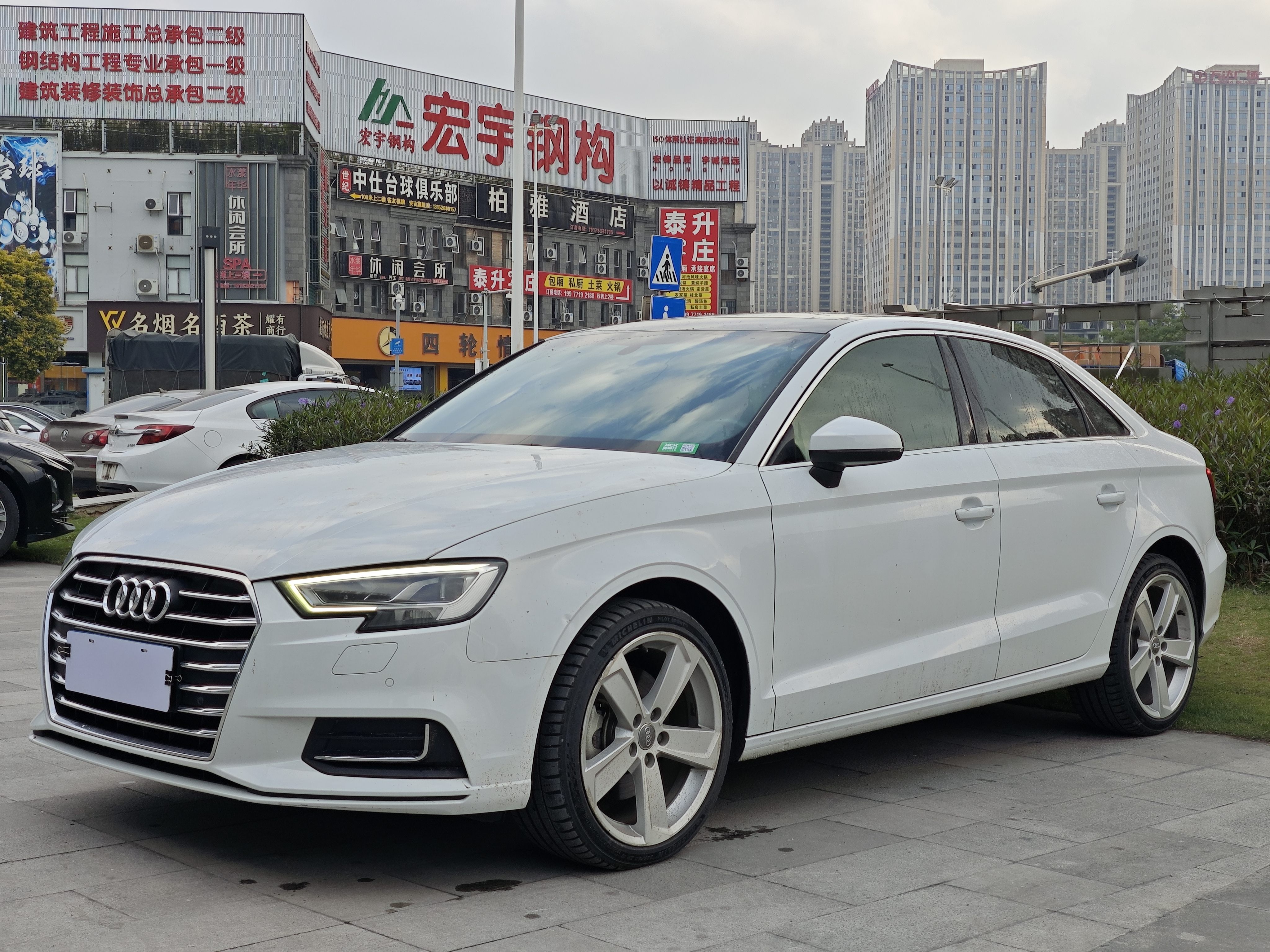 Audi A3 2018 car image 