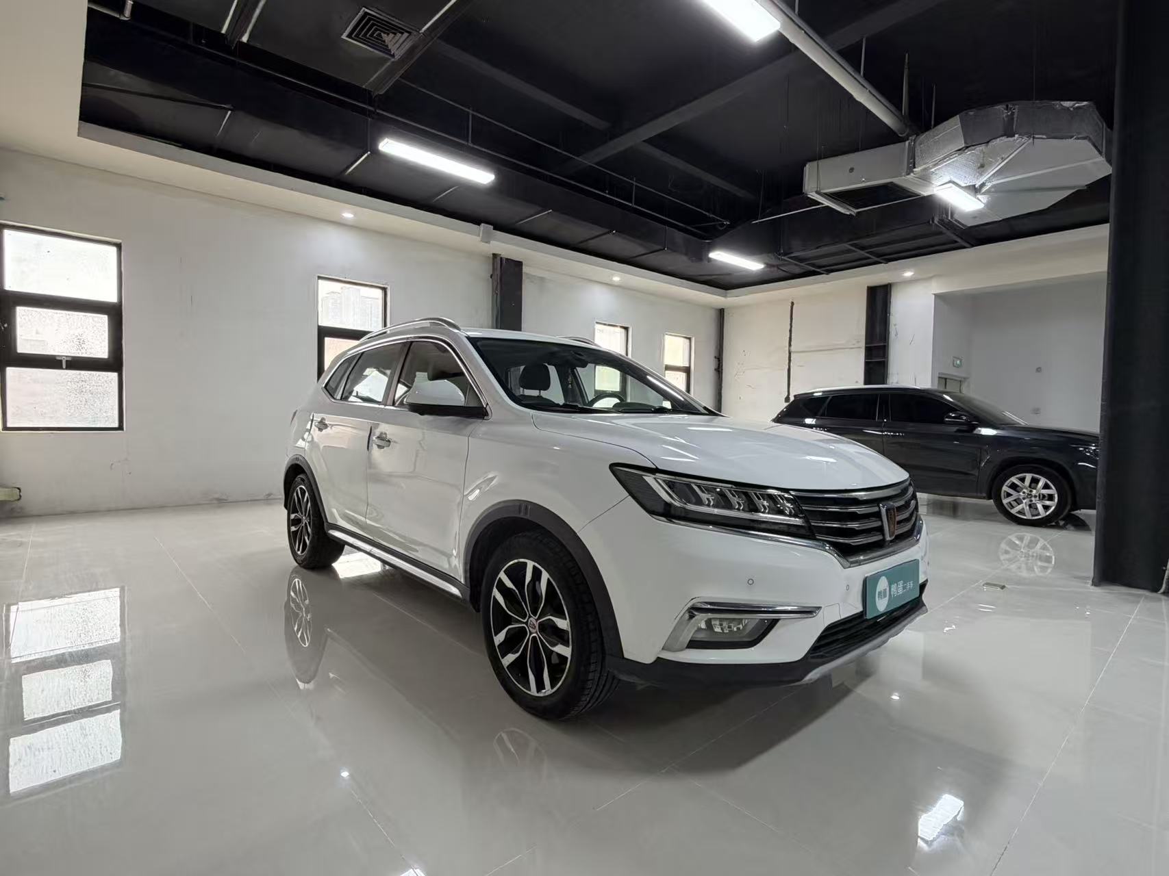 Roewe RX5 2018 изображение автомобиля 