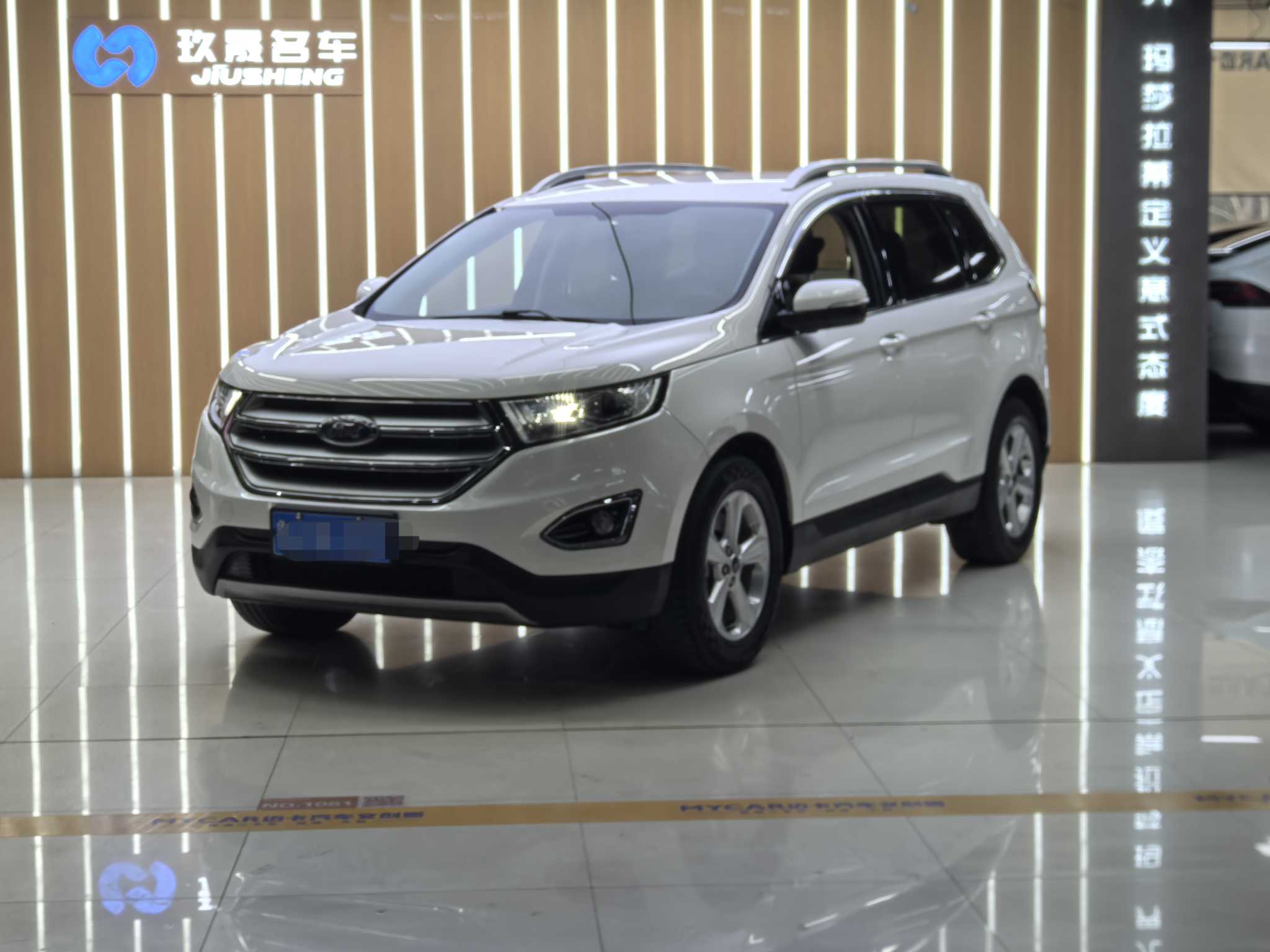 Ford Edge 2018 immagine di auto 