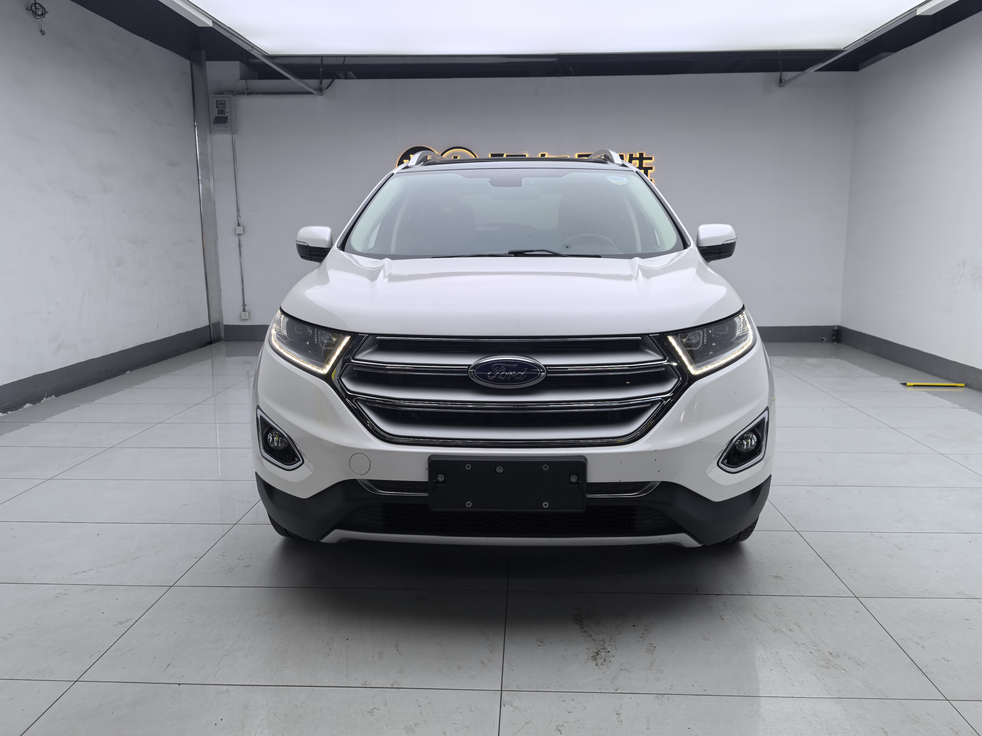 Ford Edge 2018 immagine di auto 