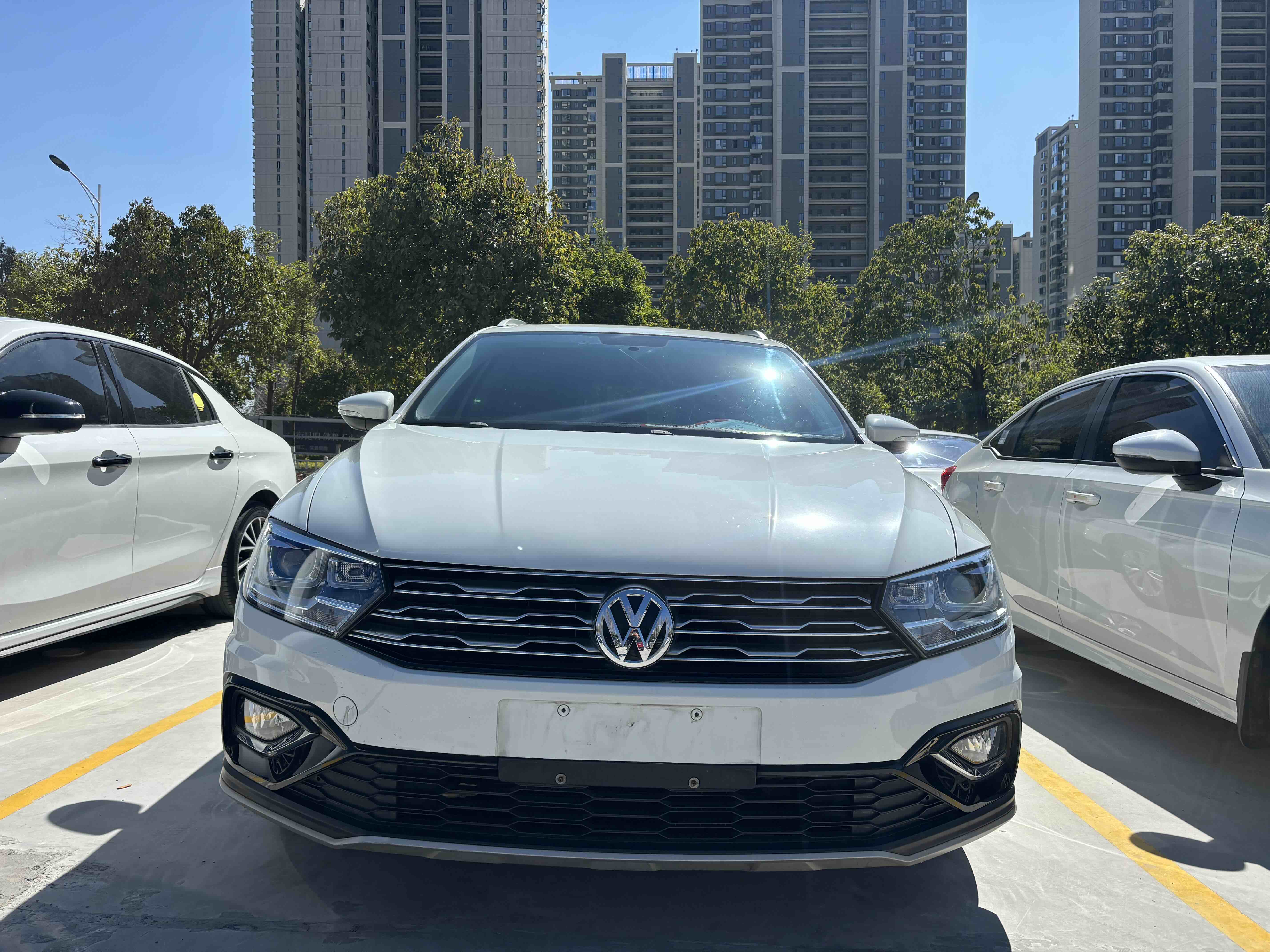 Volkswagen C-Trek 2018 Volkswagen C-Trek 2018 immagine di auto