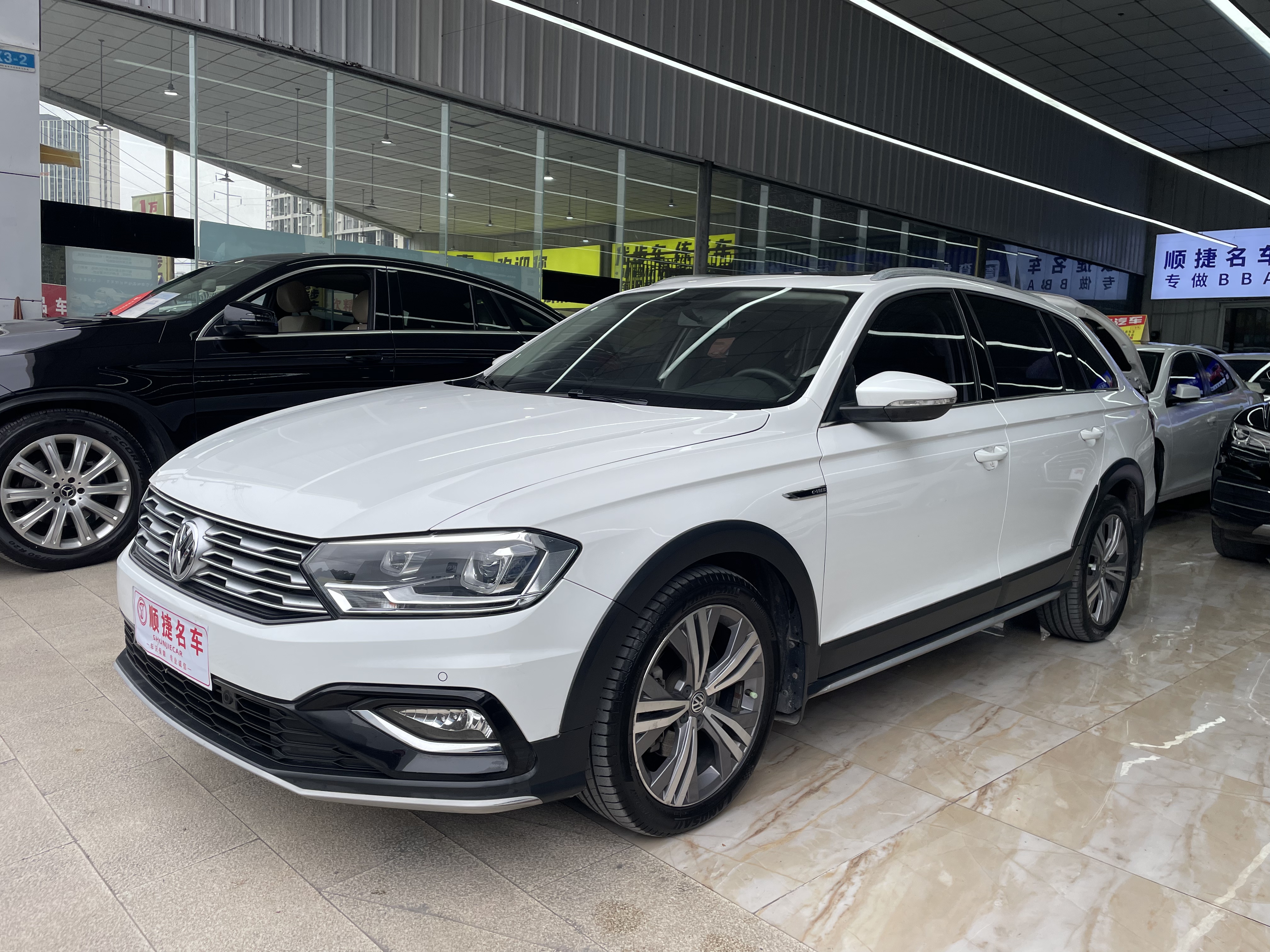 Volkswagen C-Trek 2018 Volkswagen C-Trek 2018 immagine di auto