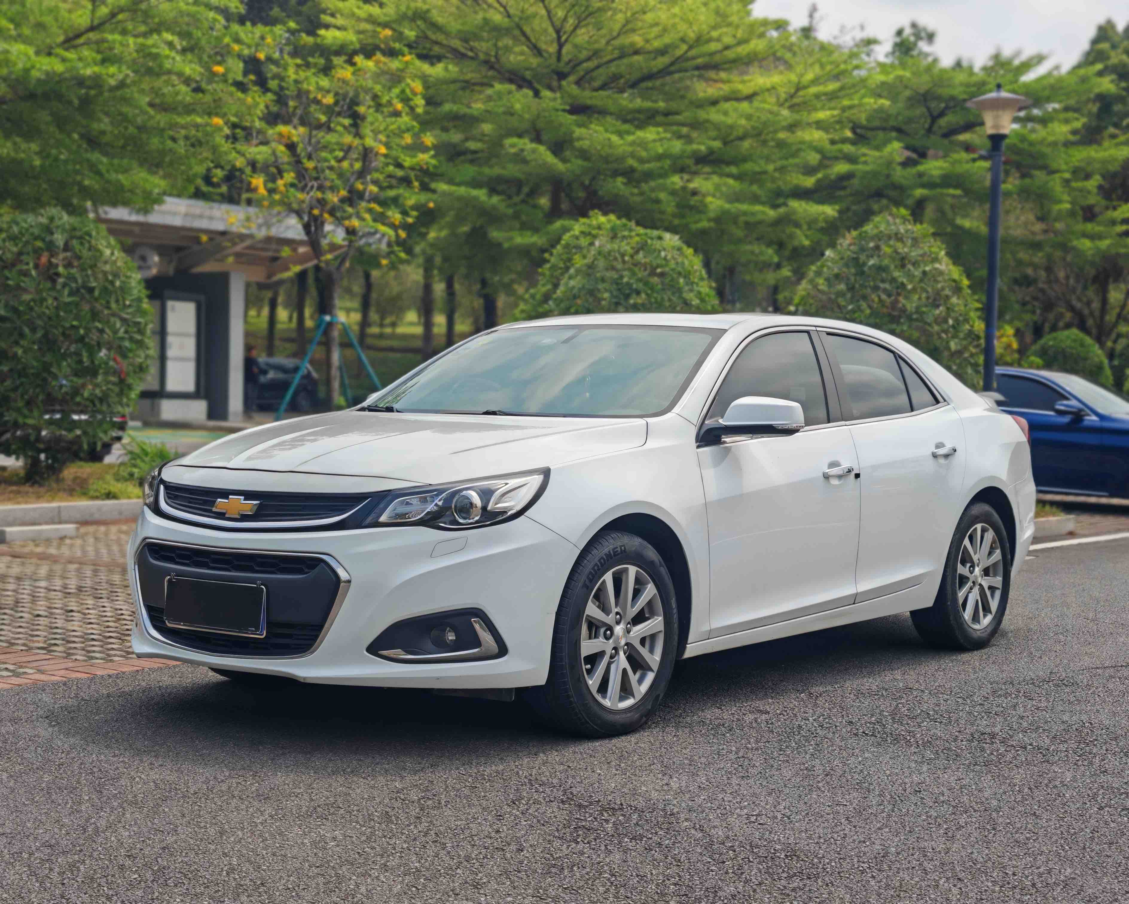 Chevrolet Malibu 2017 car image 
