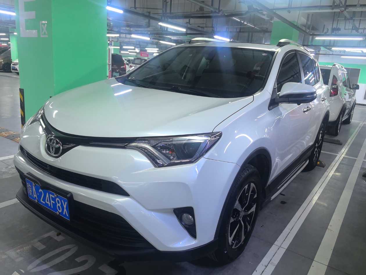 Toyota RAV4 2019 Toyota RAV4 2019 car image