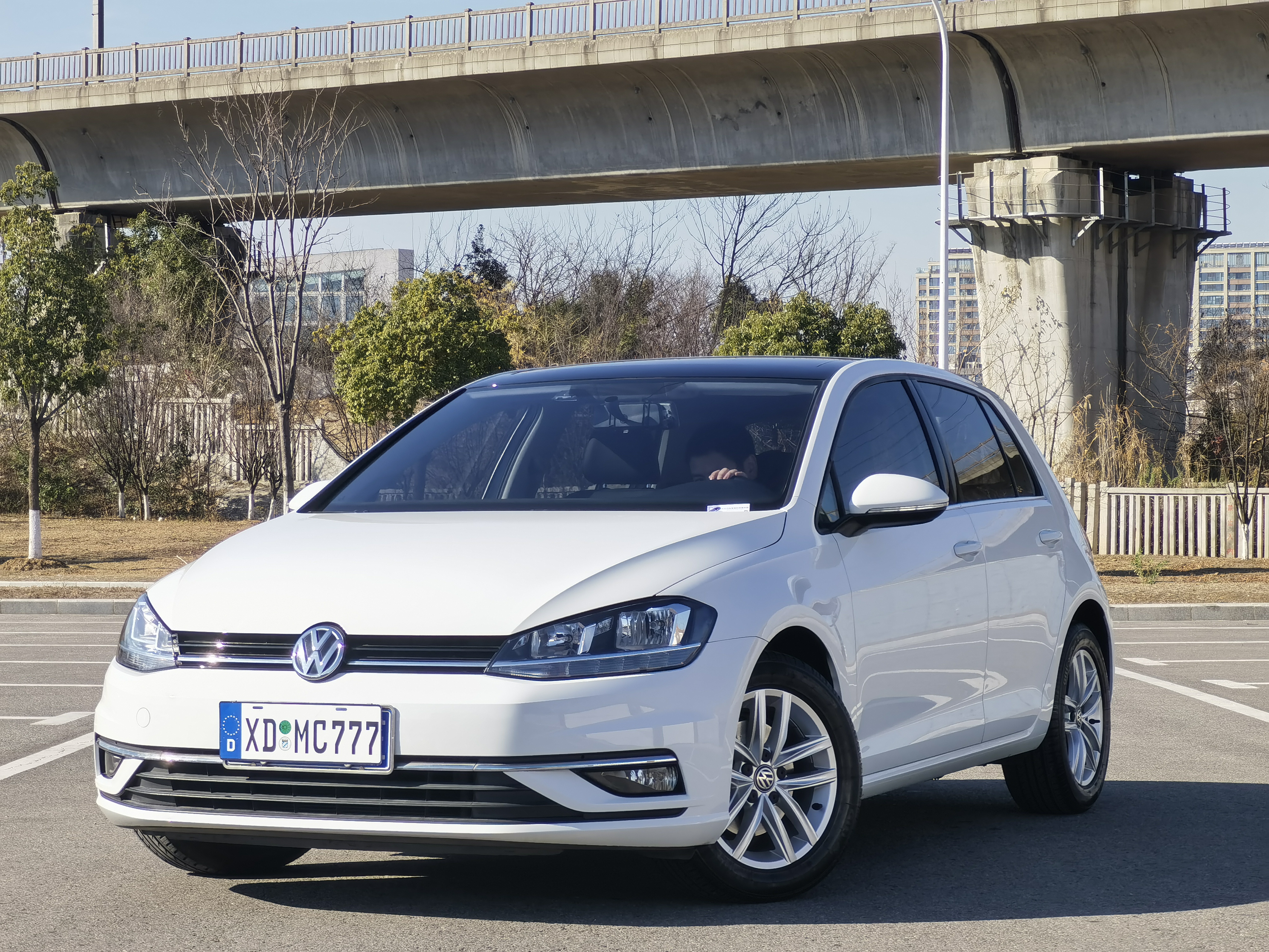 Volkswagen Golf 2018 Volkswagen Golf 2018 car image