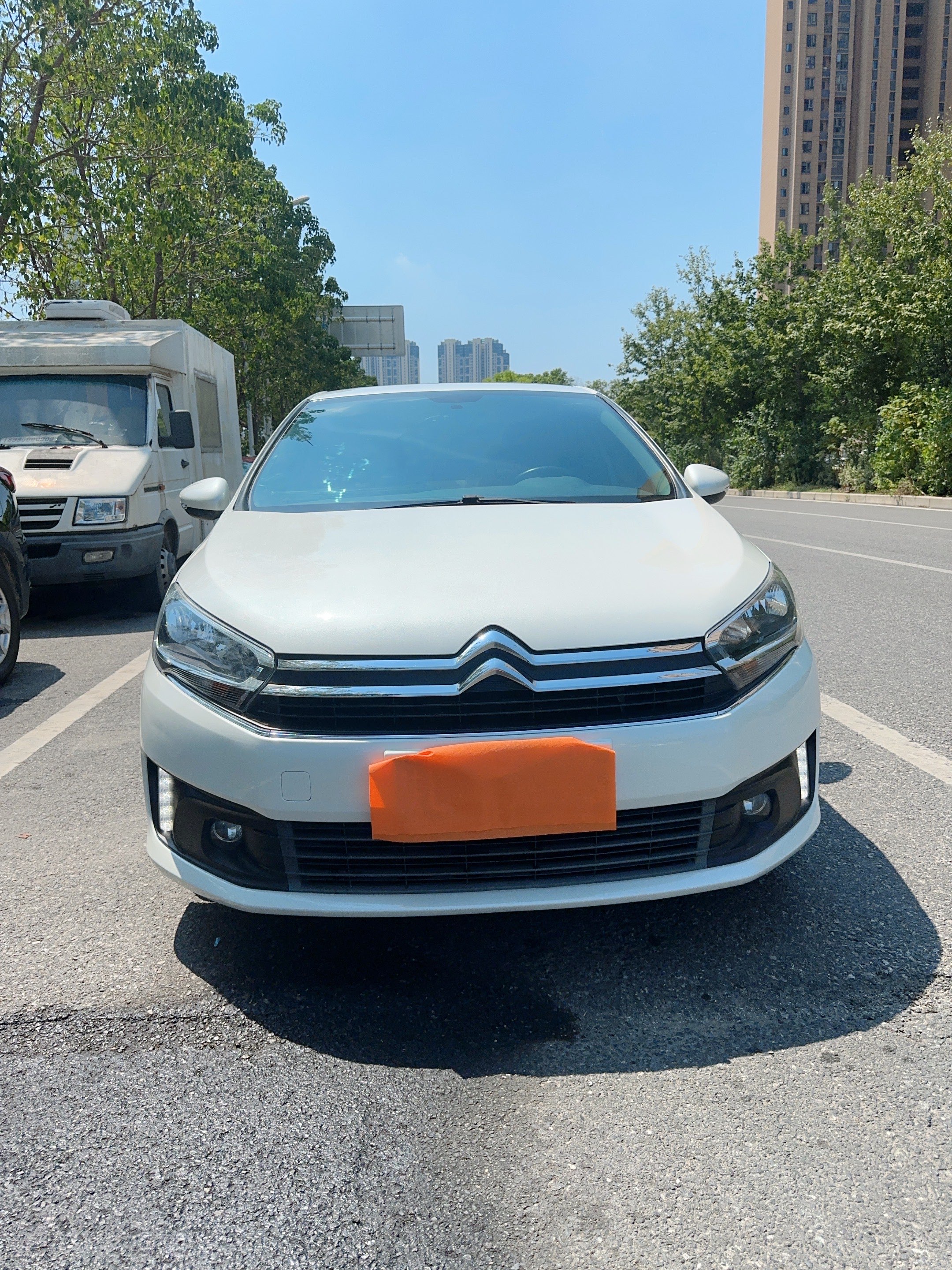 Citroen C4 C-Quatre 2018 car image 