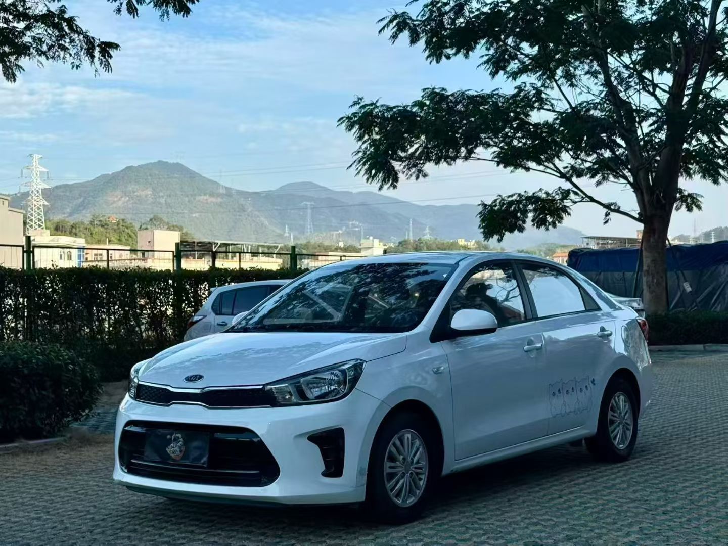 Kia Pegas 2019 汽车图片 