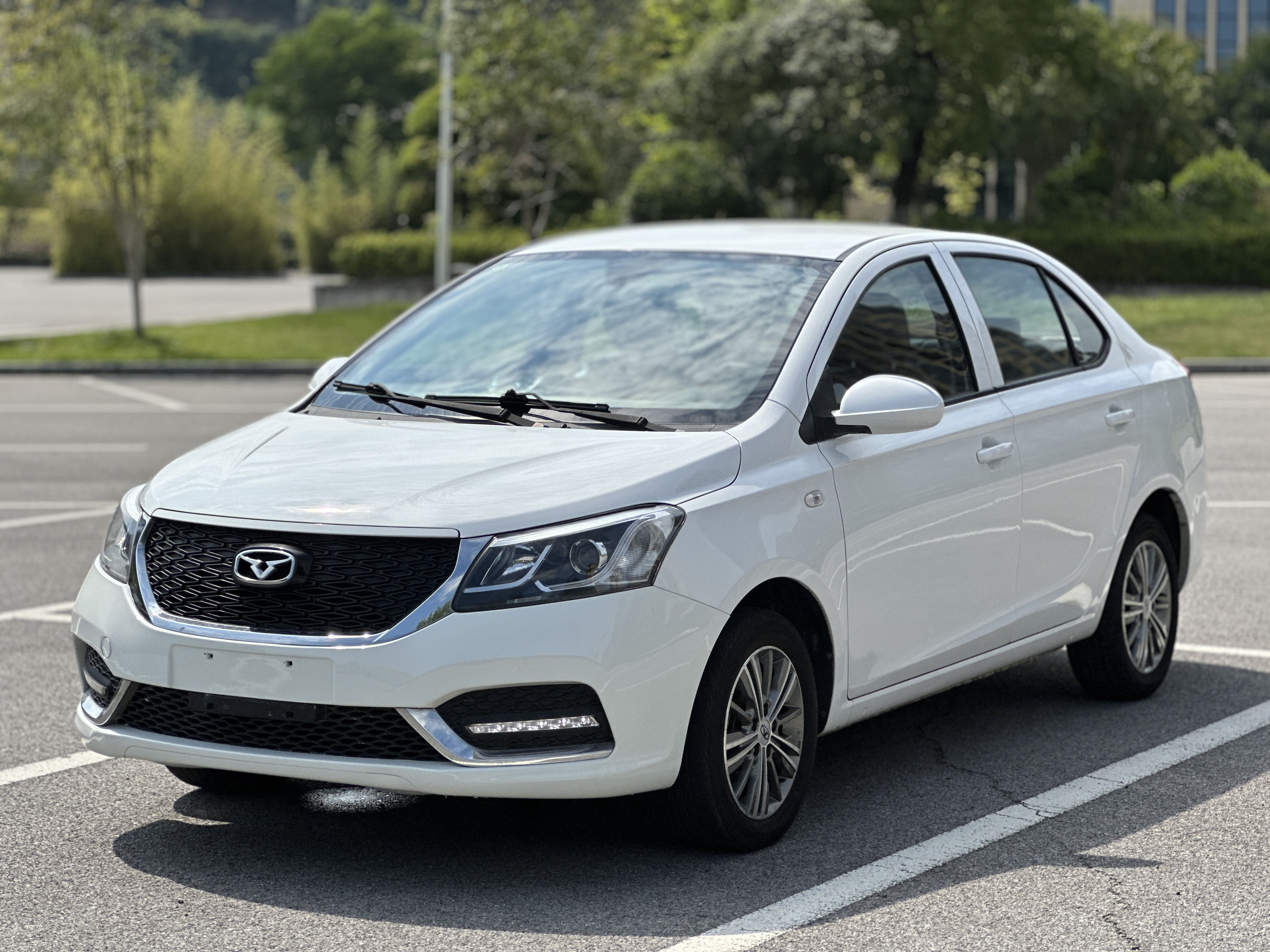 Kaiyi E3 2018 car image 