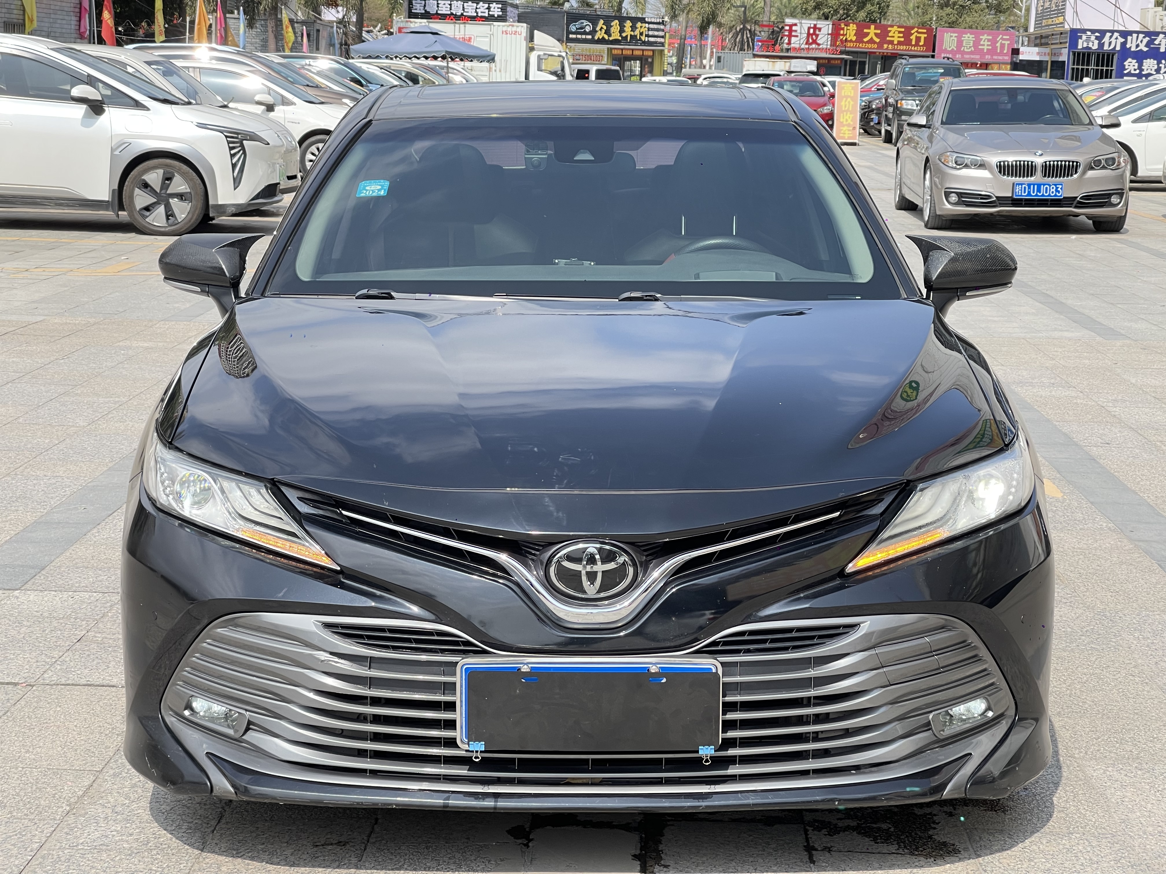 Toyota Camry 2018 immagine di auto 