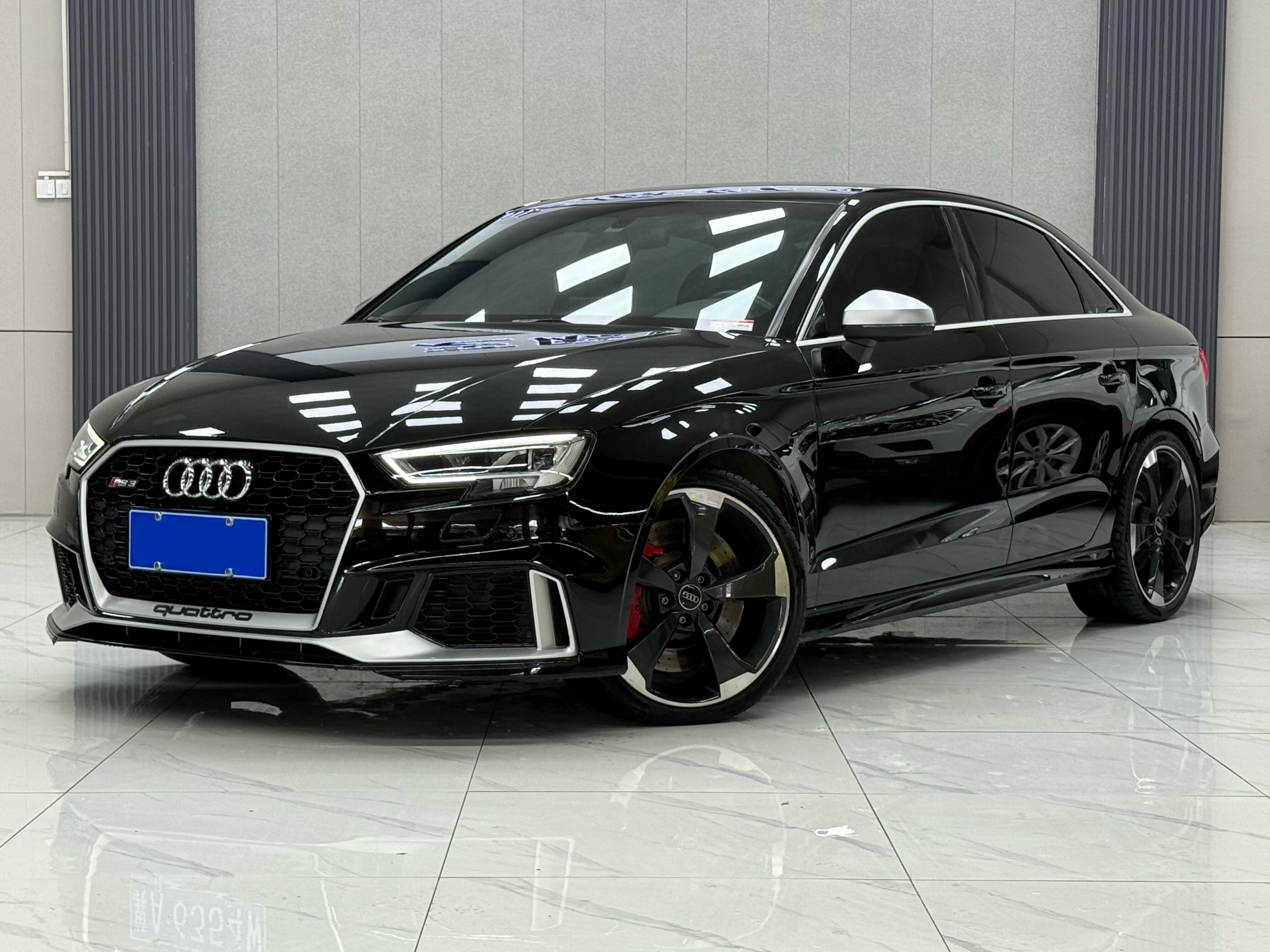 Audi RS 3 2019 car image 