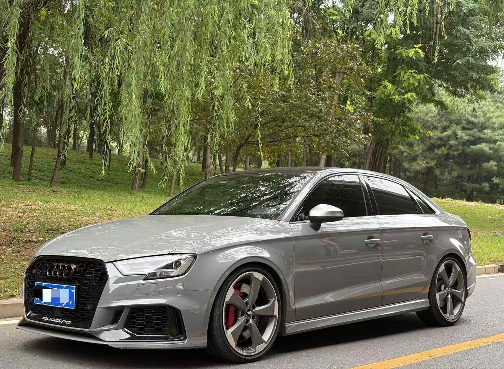 Audi RS 3 2018 car image 