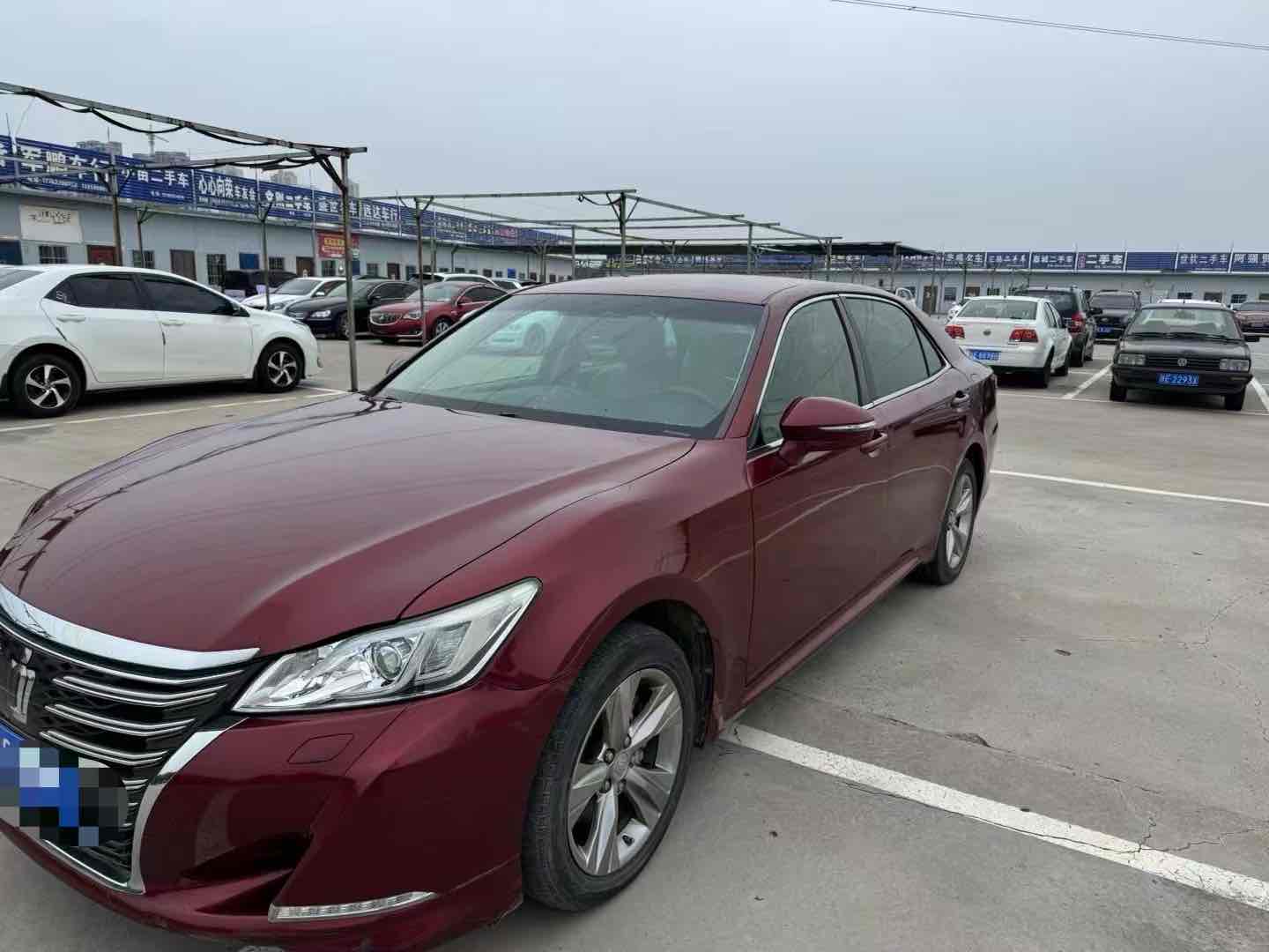 Toyota Crown 2017 Toyota Crown 2017 汽车图片