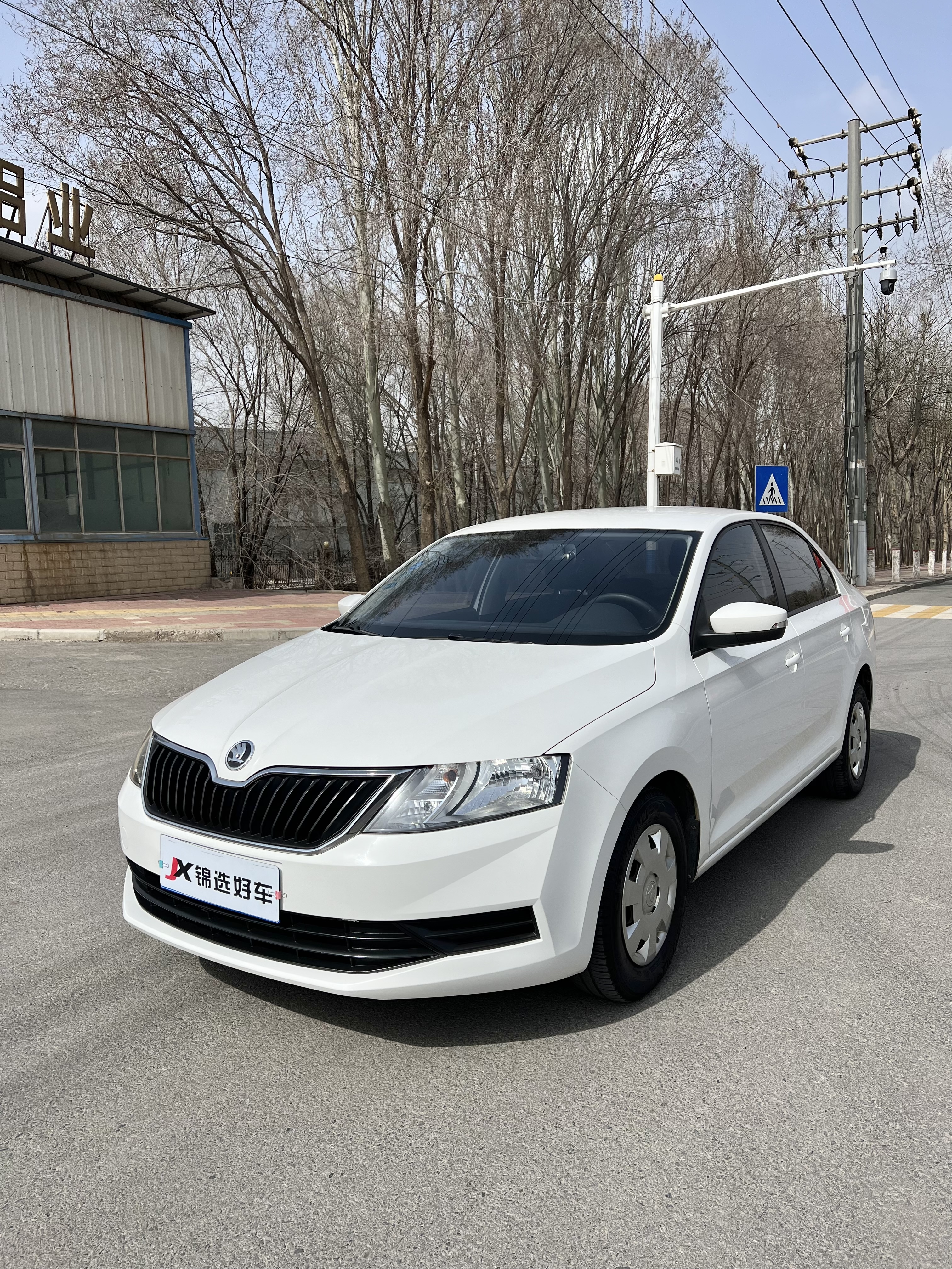 Skoda Rapid 2018 Skoda Rapid 2018 car image