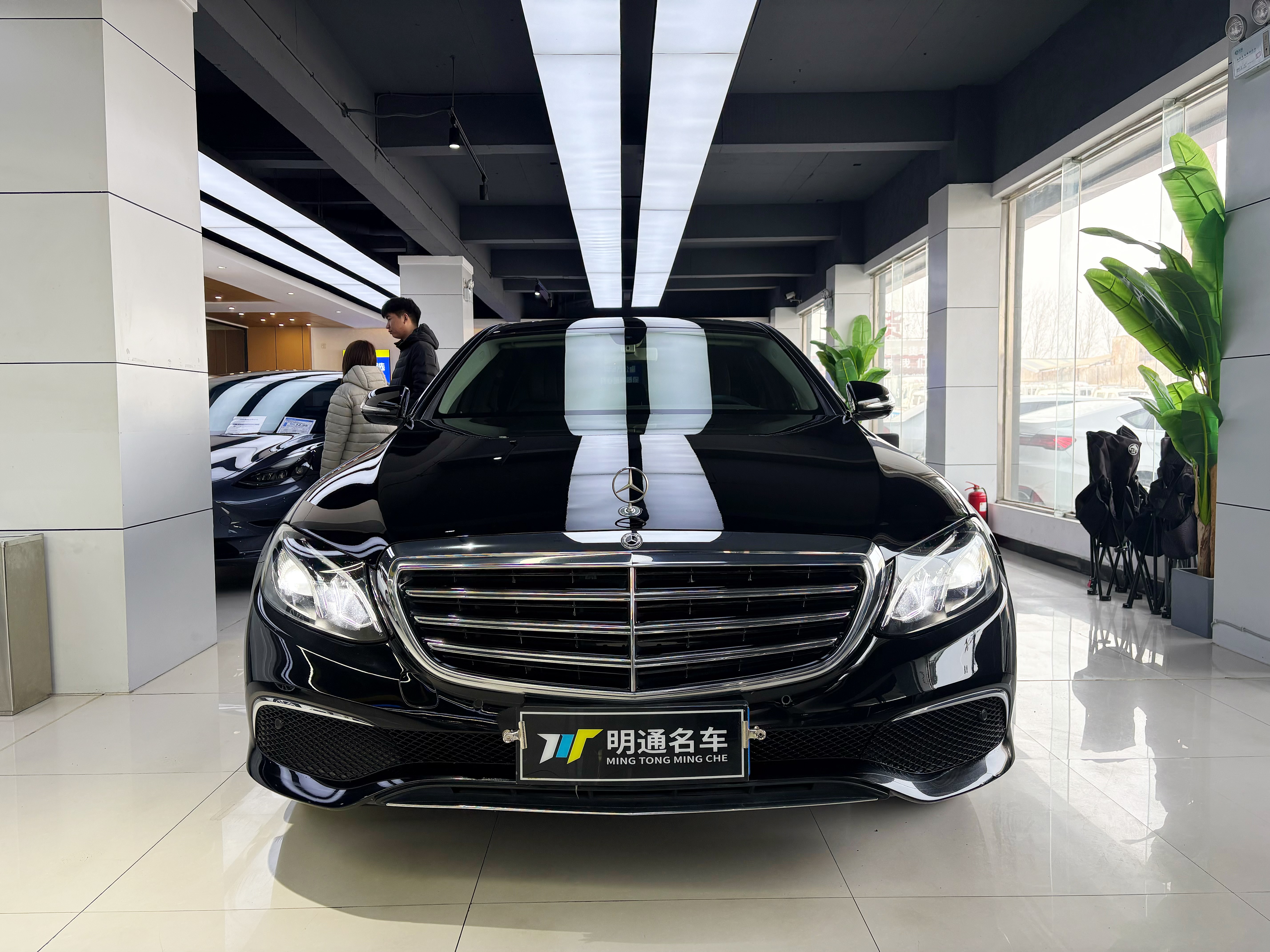 Mercedes-Benz E Class 2018 car image 