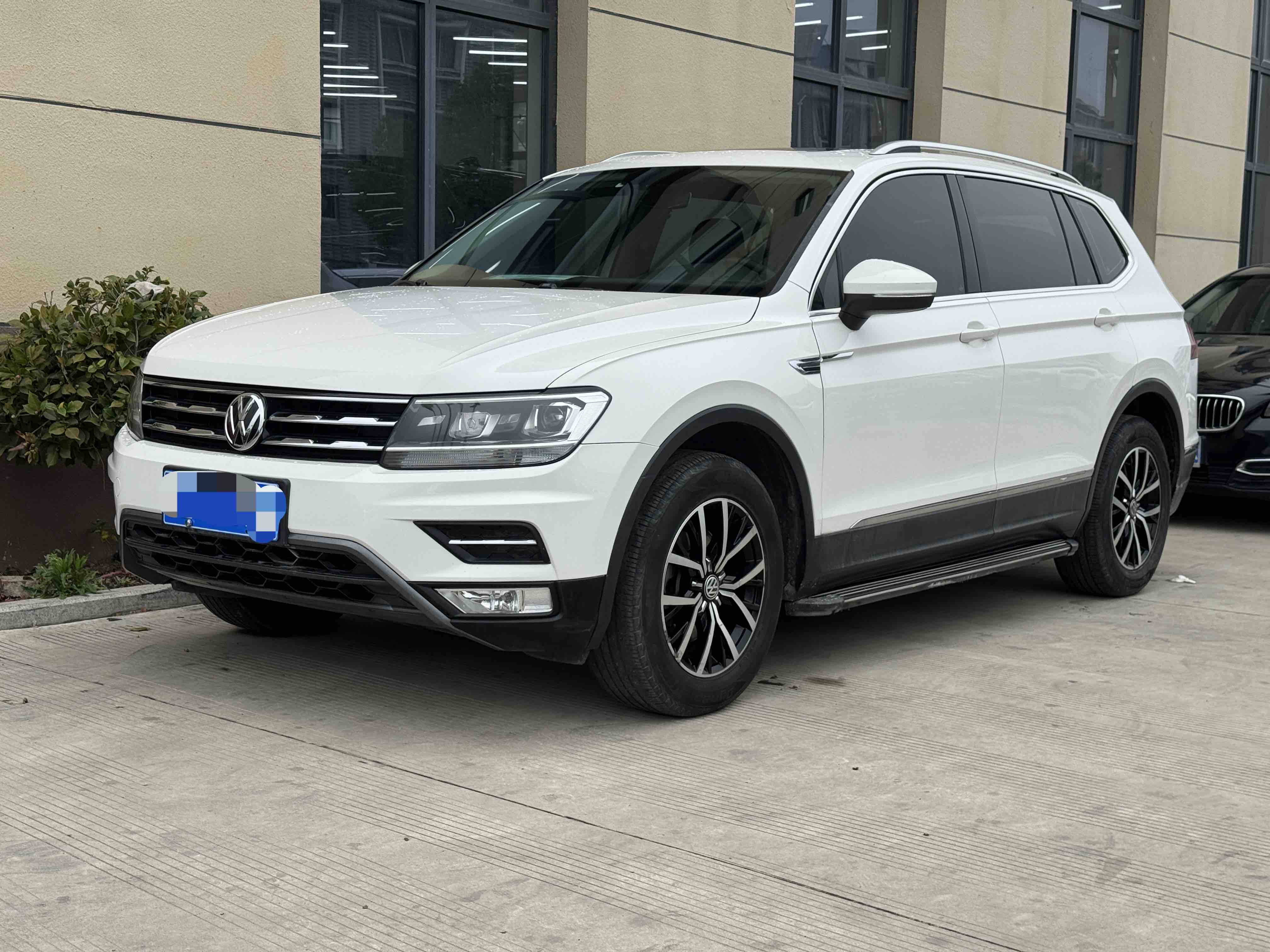 Volkswagen Tiguan L 2018 imagen de coche 