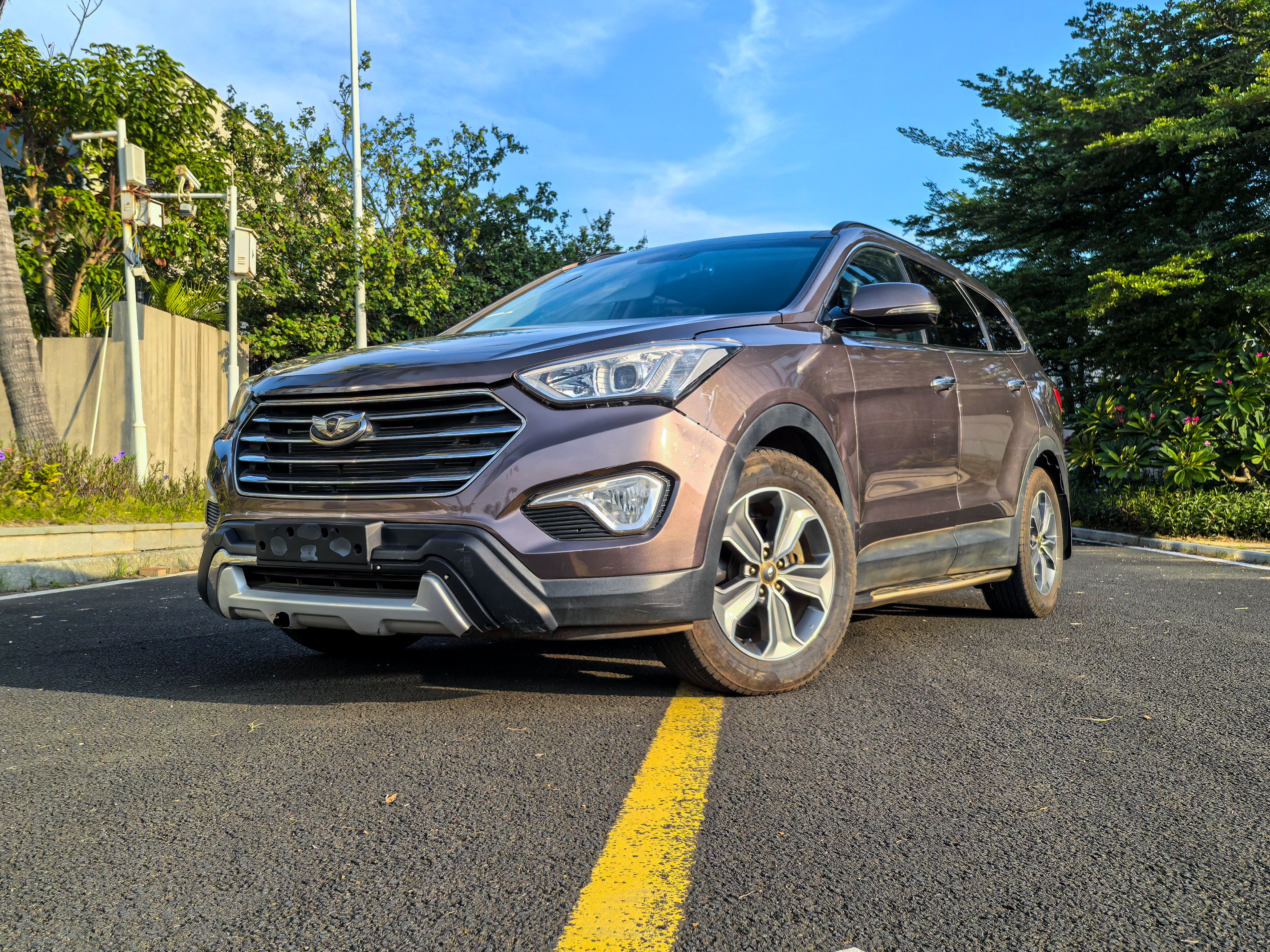 Hyundai Grand Santa Fe 2015 car image 
