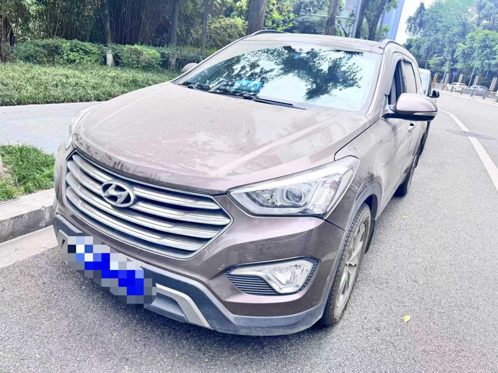 Hyundai Grand Santa Fe 2013 car image 