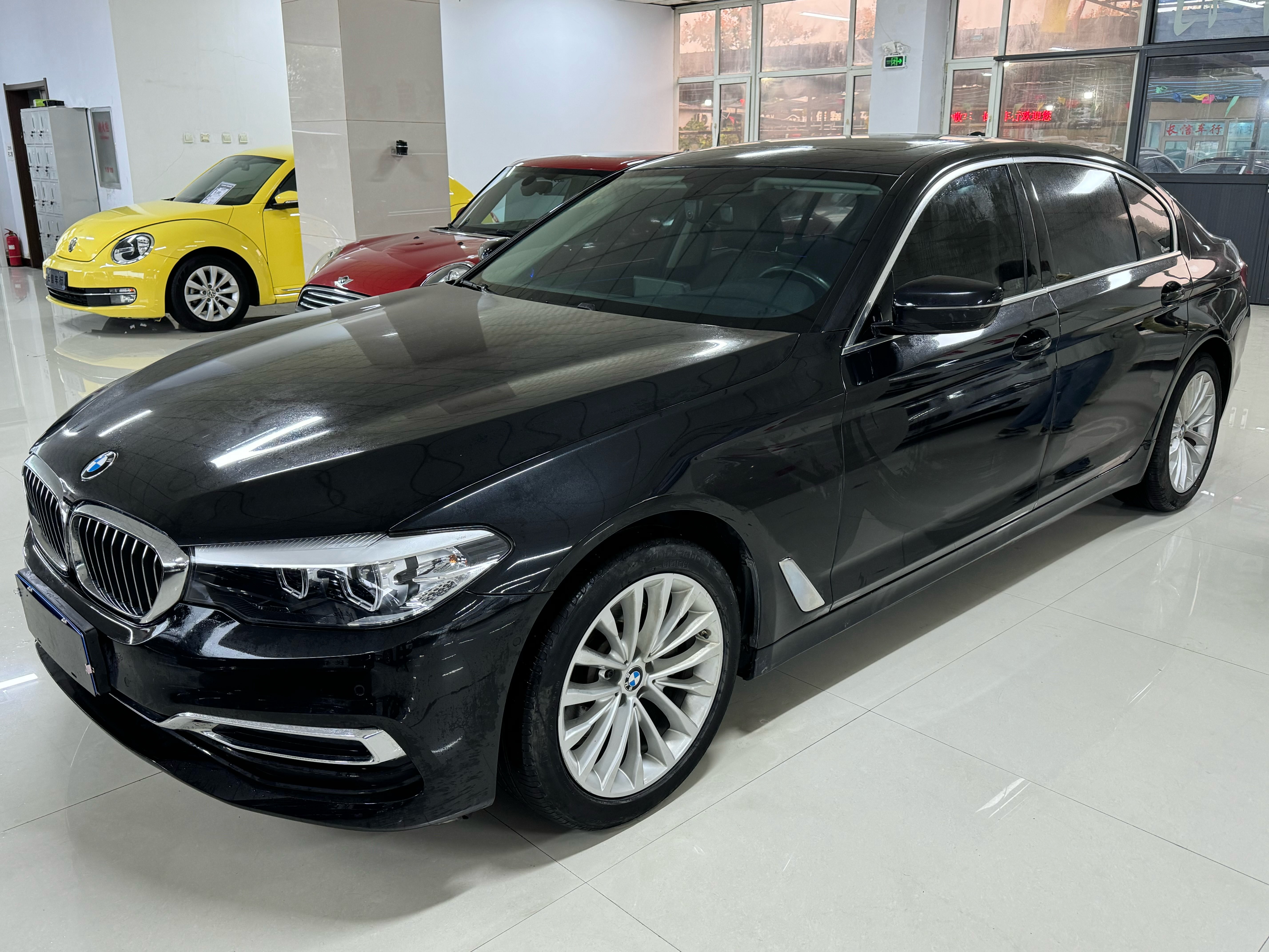 BMW 5 Series 2019 car image 