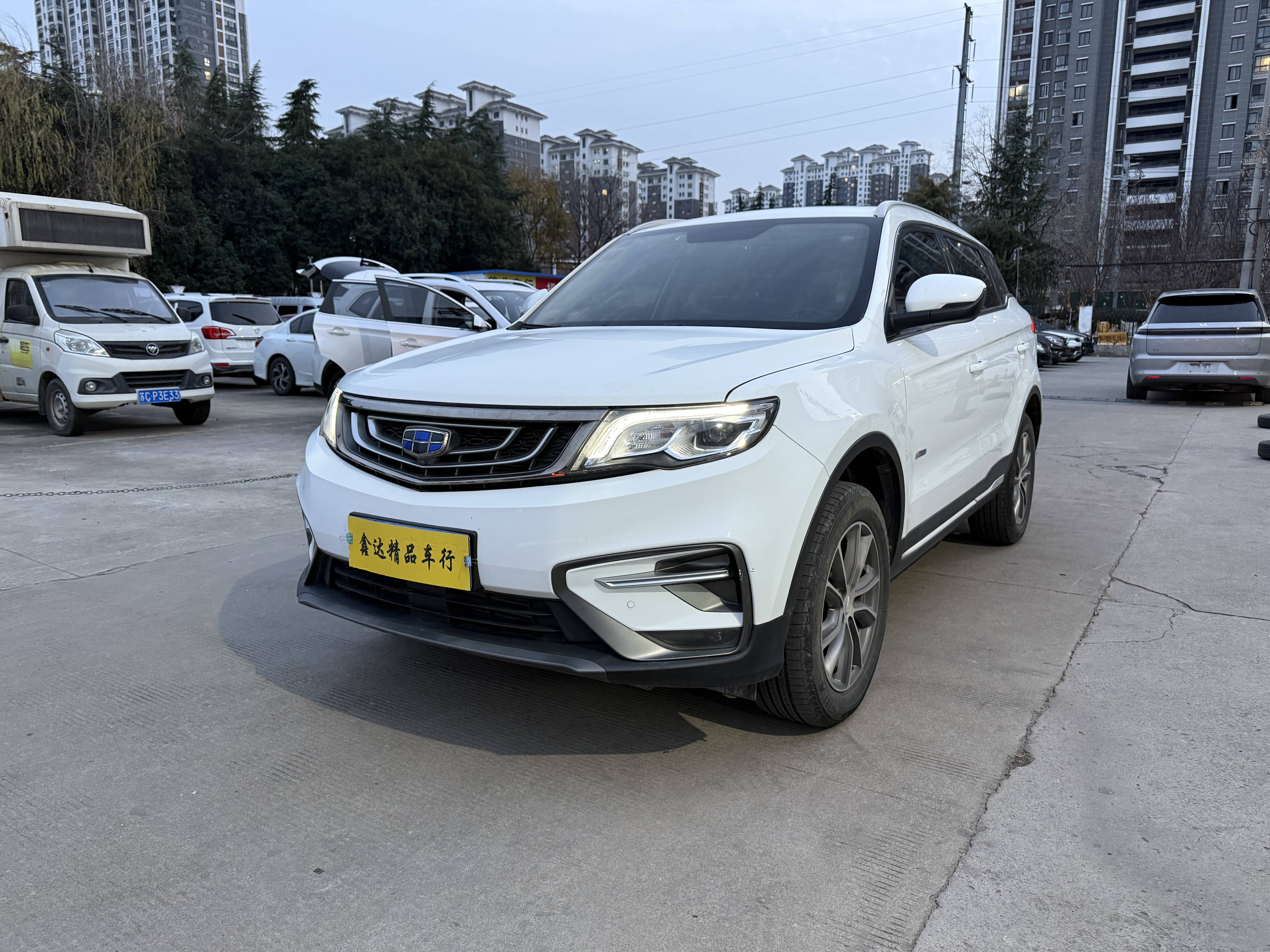 GEELY Boyue 2019 GEELY Boyue 2019 صورة سيارة