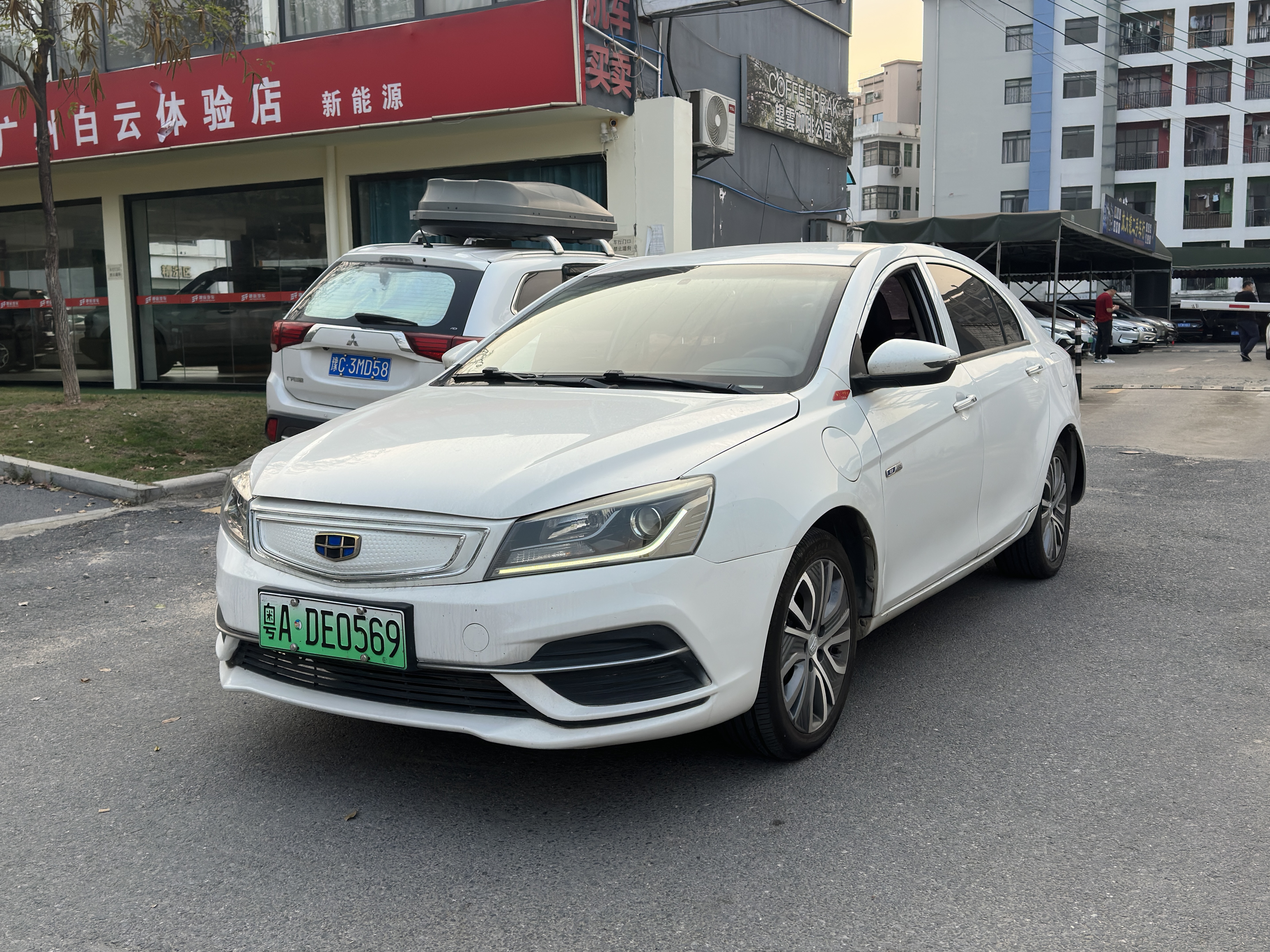 GEELY Emgrand New Energy 2018 immagine di auto 