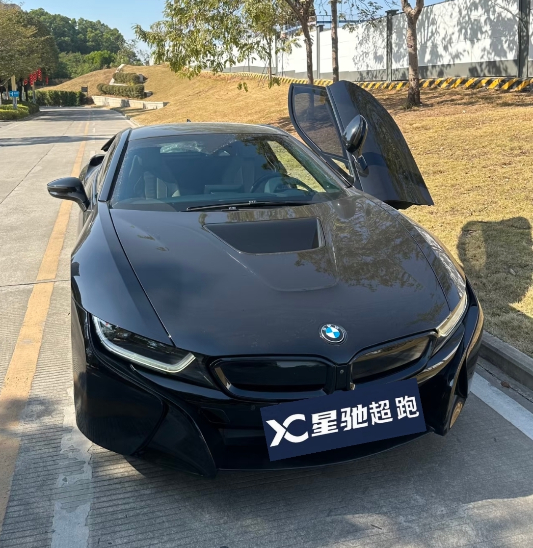 BMW i8 2017 BMW i8 2017 car image