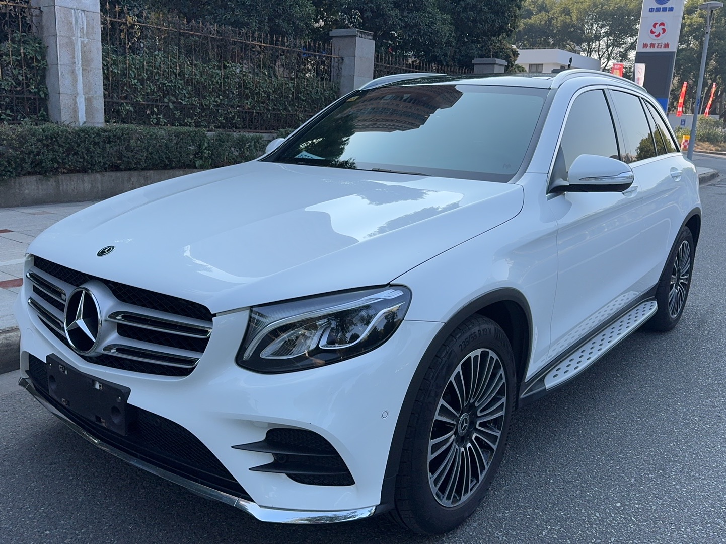 Mercedes-Benz GLC Class 2018 汽车图片 