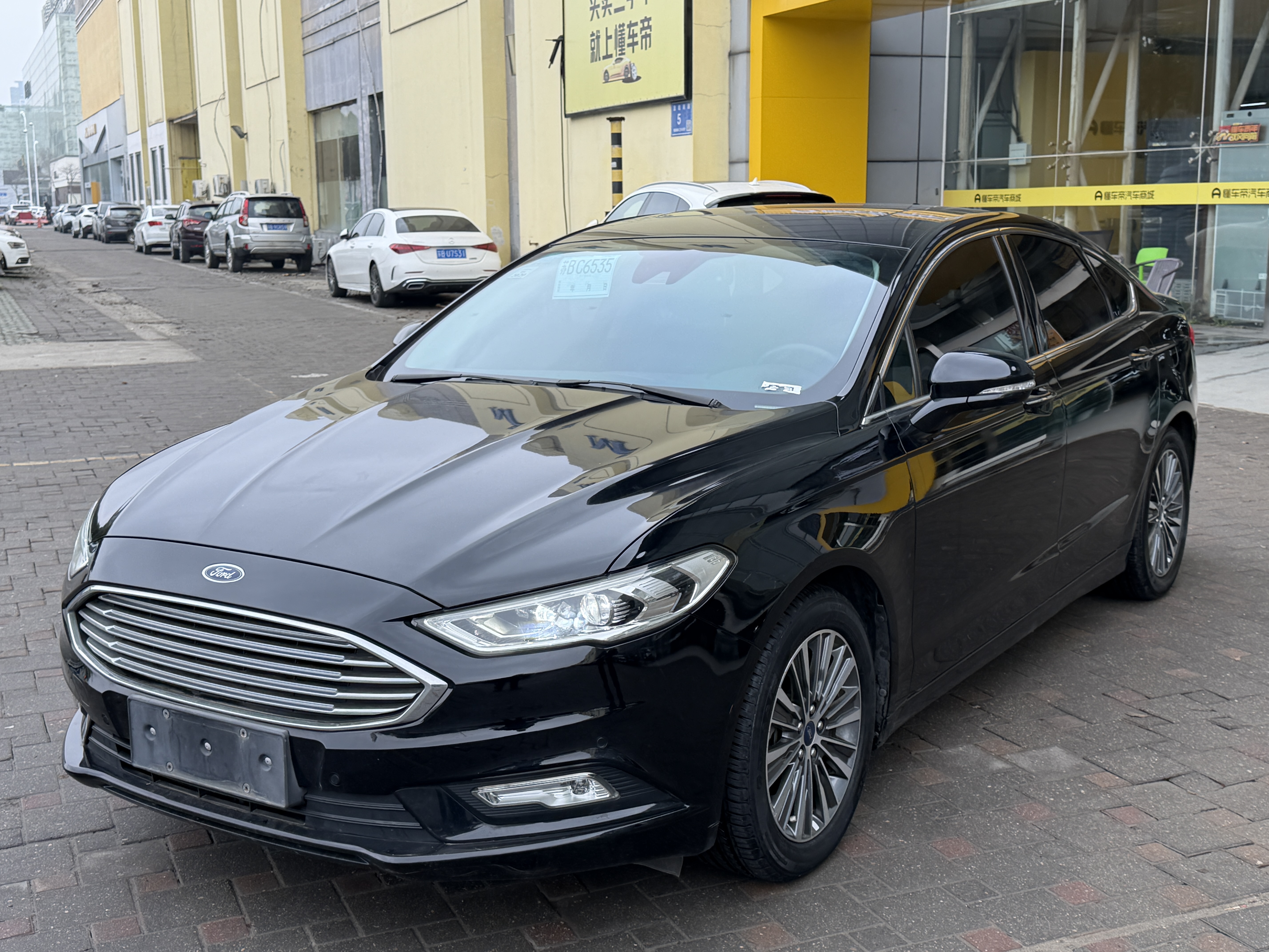 Ford Mondeo 2018 immagine di auto 
